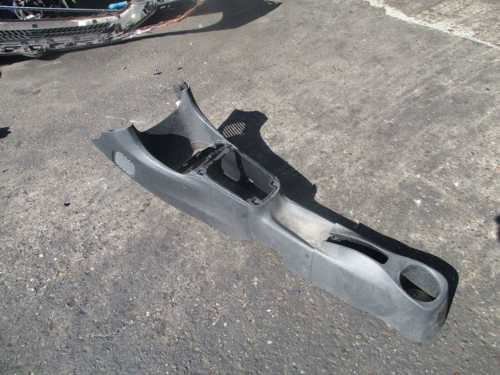 2019 PEUGEOT 108 CENTER CONSOLE CUP HOLDER PANEL TRIM 1388649XZD