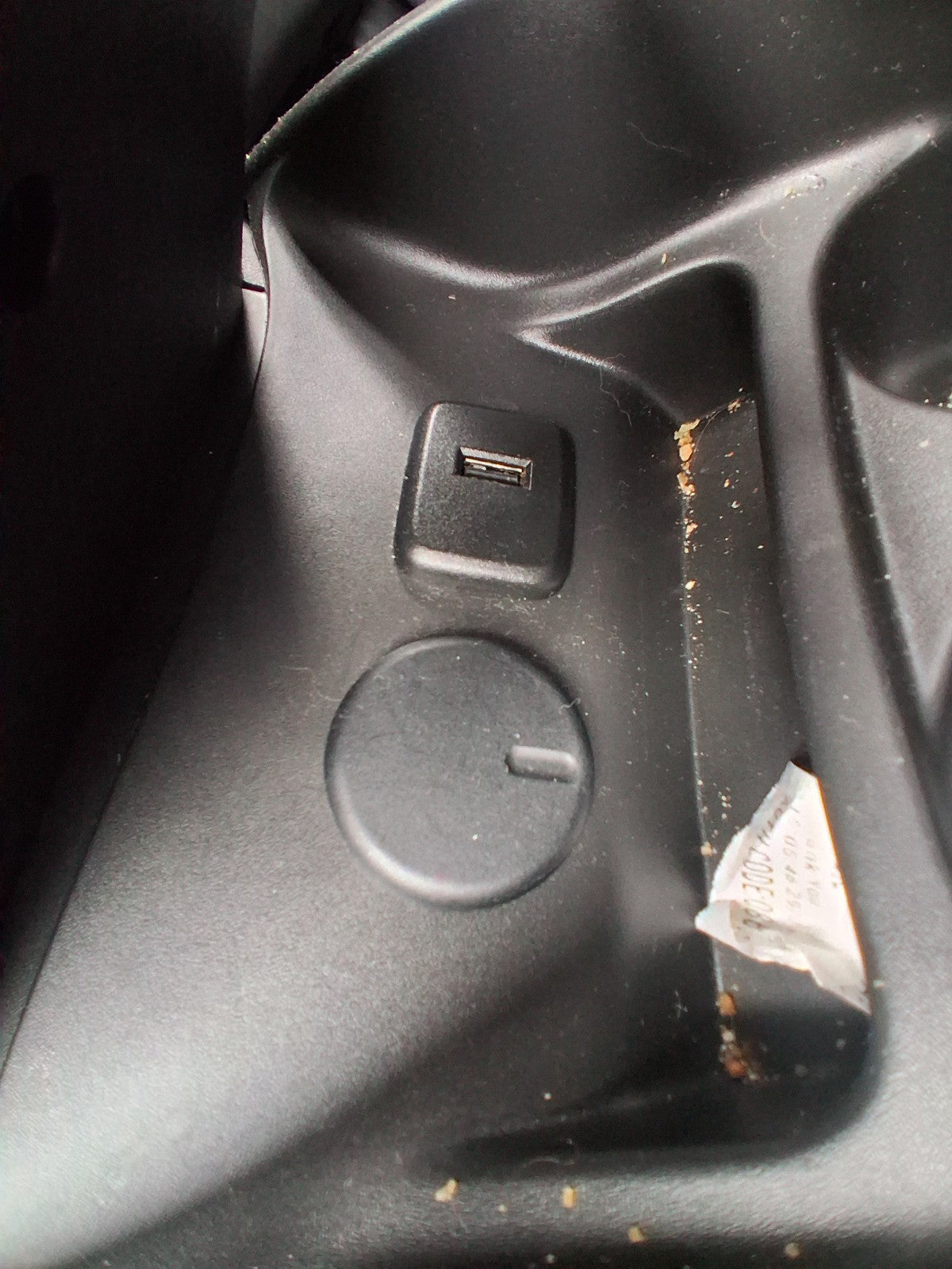 2019 VAUXHALL CORSA E CUP HOLDER USB PORT PLASTIC TRIM CENTER CONSOLE