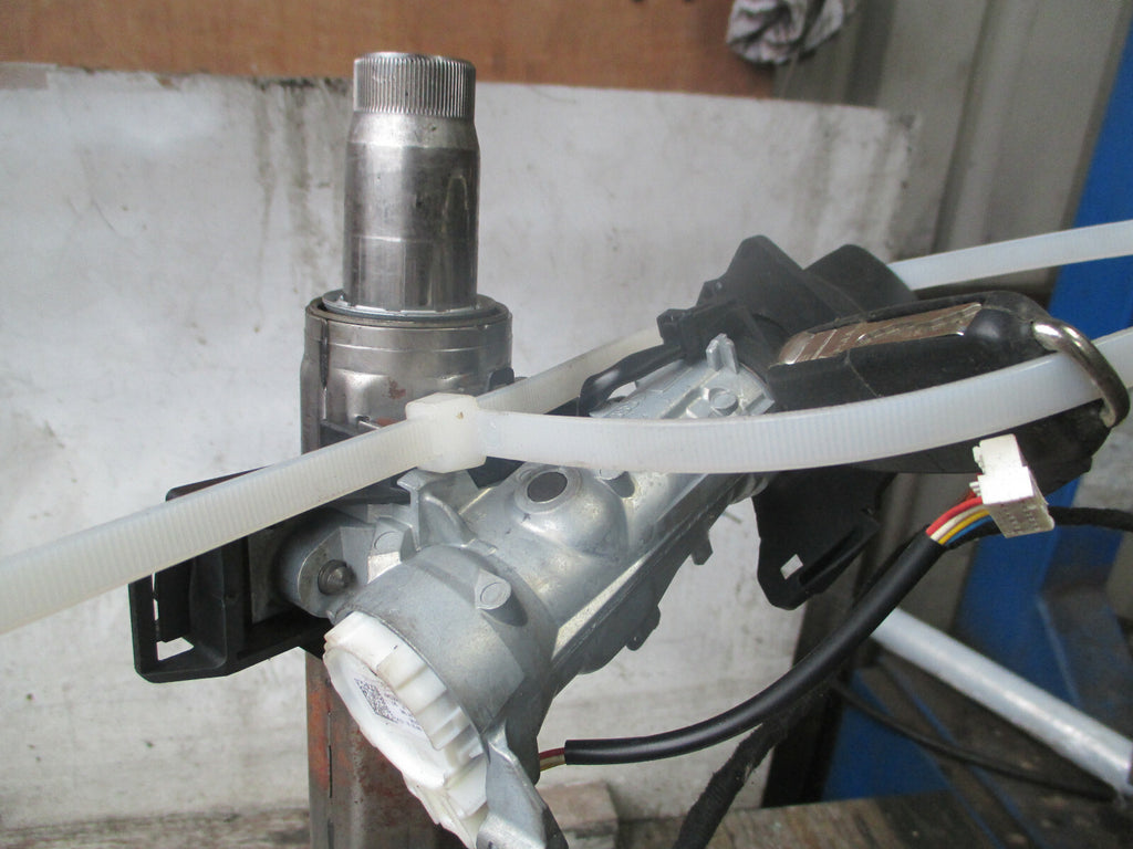 VW VOLKSWAGEN SCIROCCO 2015 MK3 STEERING COLUMN 1K2419502BF