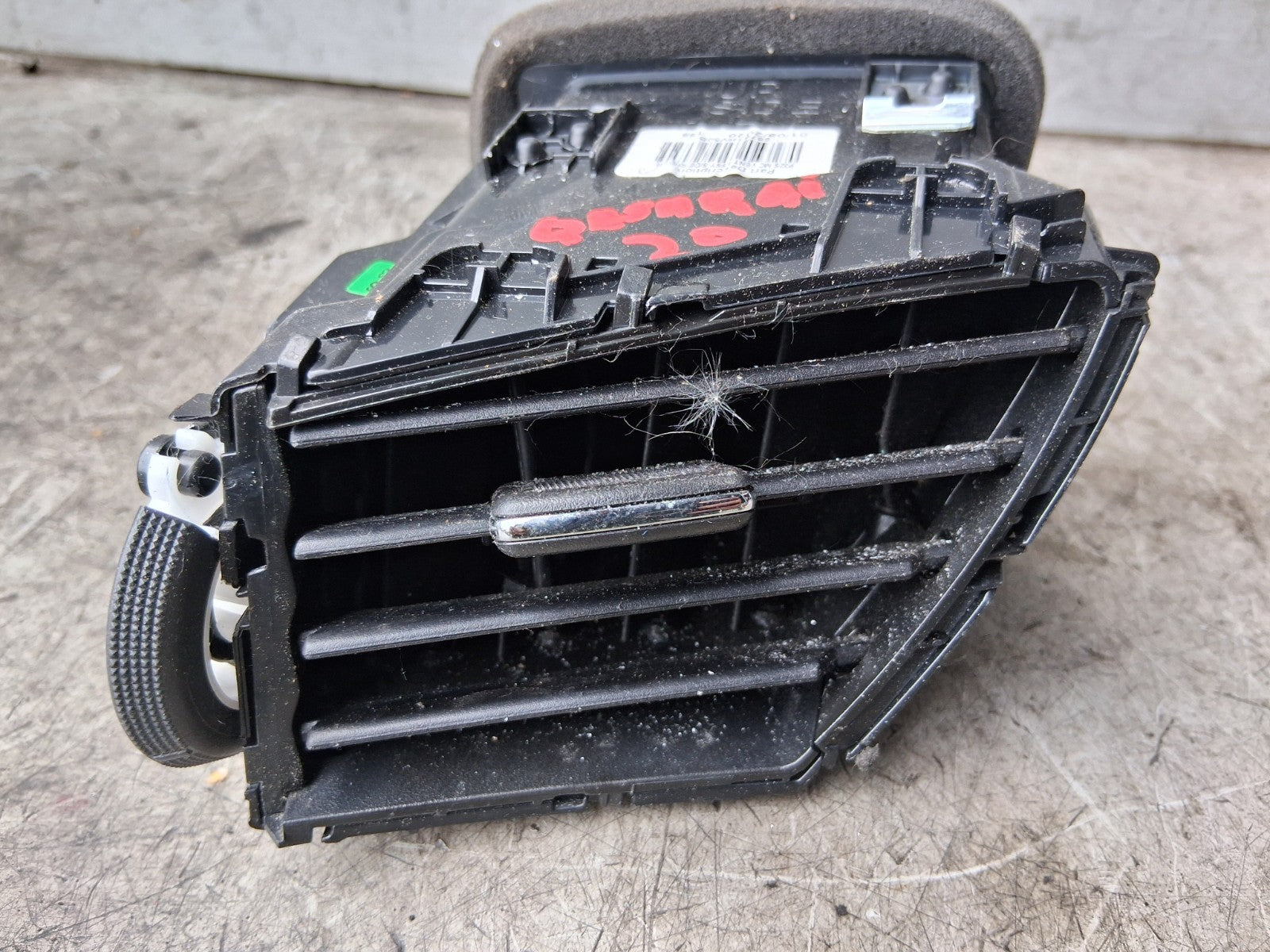 2020 NISSAN QASHQAI J11 MK2 NSF PASSENGER SIDE FRONT LEFT AIR VENT 68761HV50B