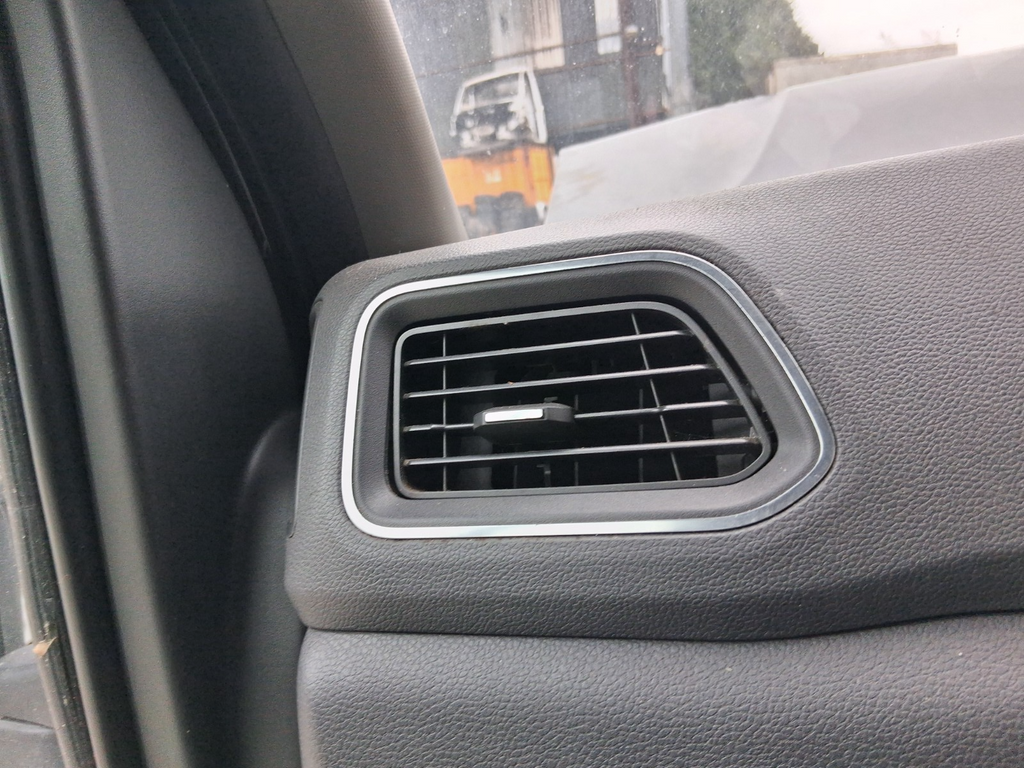 2021 NISSAN NV400 MK1 NSF PASSENGER SIDE FRONT LEFT AIR VENT