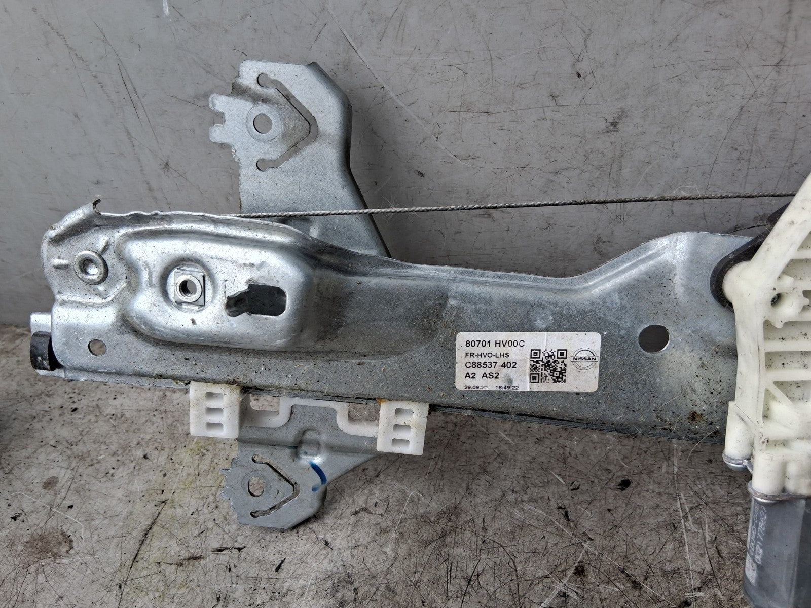 2020 NISSAN QASHQAI J11 MK2 OSR DRIVER SIDE WINDOW MOTOR REGULATOR 80701HV00C