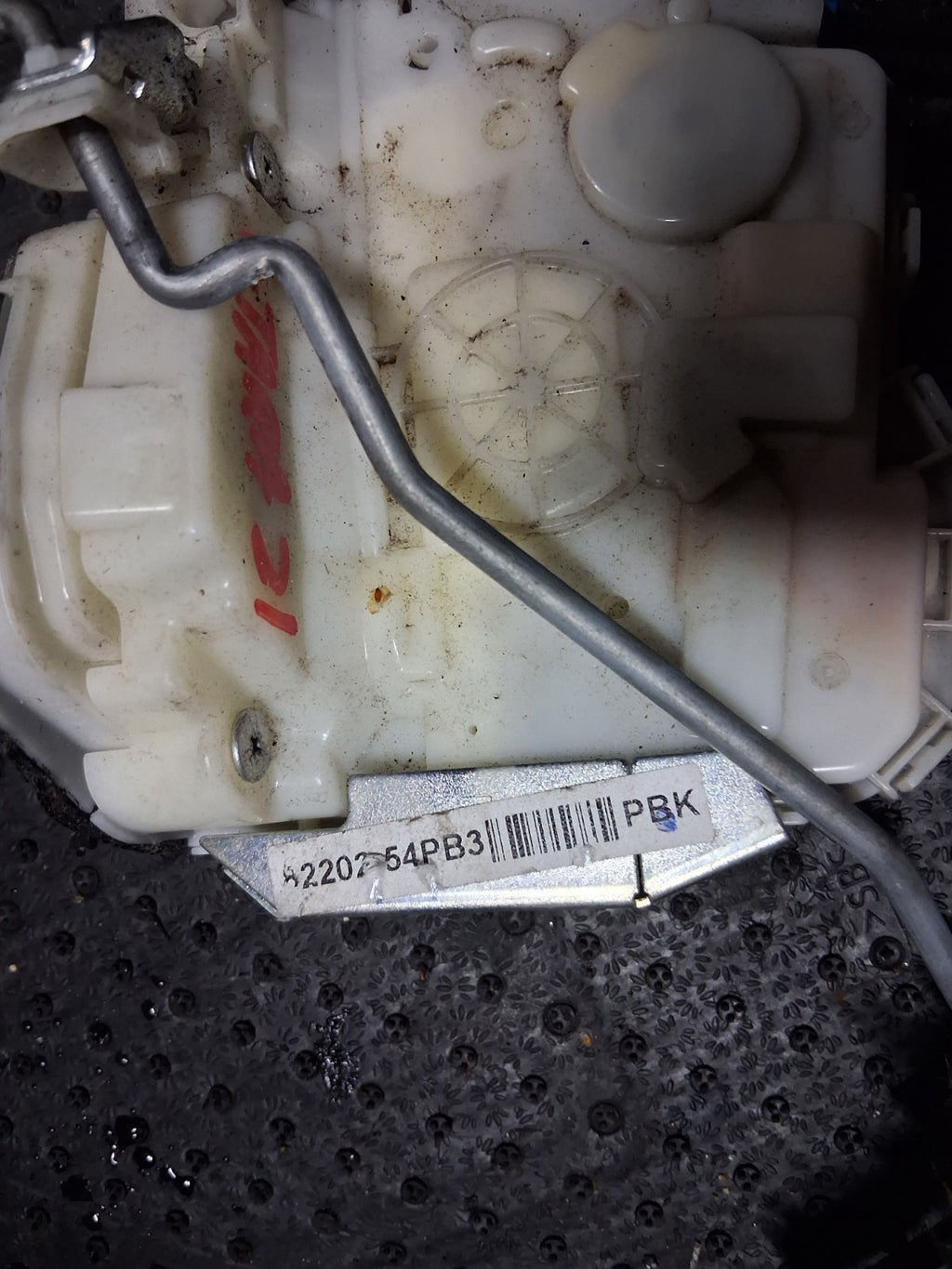 2022 SUZUKI VITARA MK4 NSF PASSENGER SIDE FRONT DOOR LOCK MECHANISM 8220254PB3