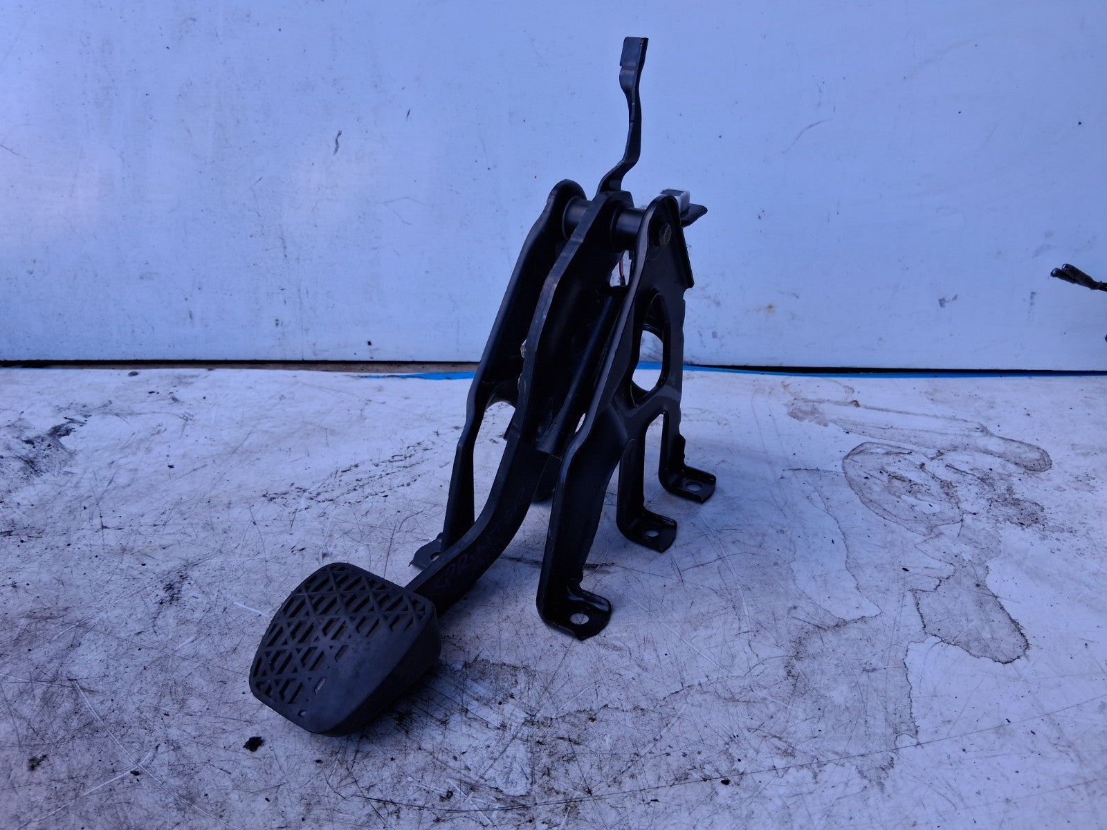 2018 MERCEDES BENZ SPRINTER W907 2.1 DIESEL BRAKE PEDAL ASSEMBLY A9102900000
