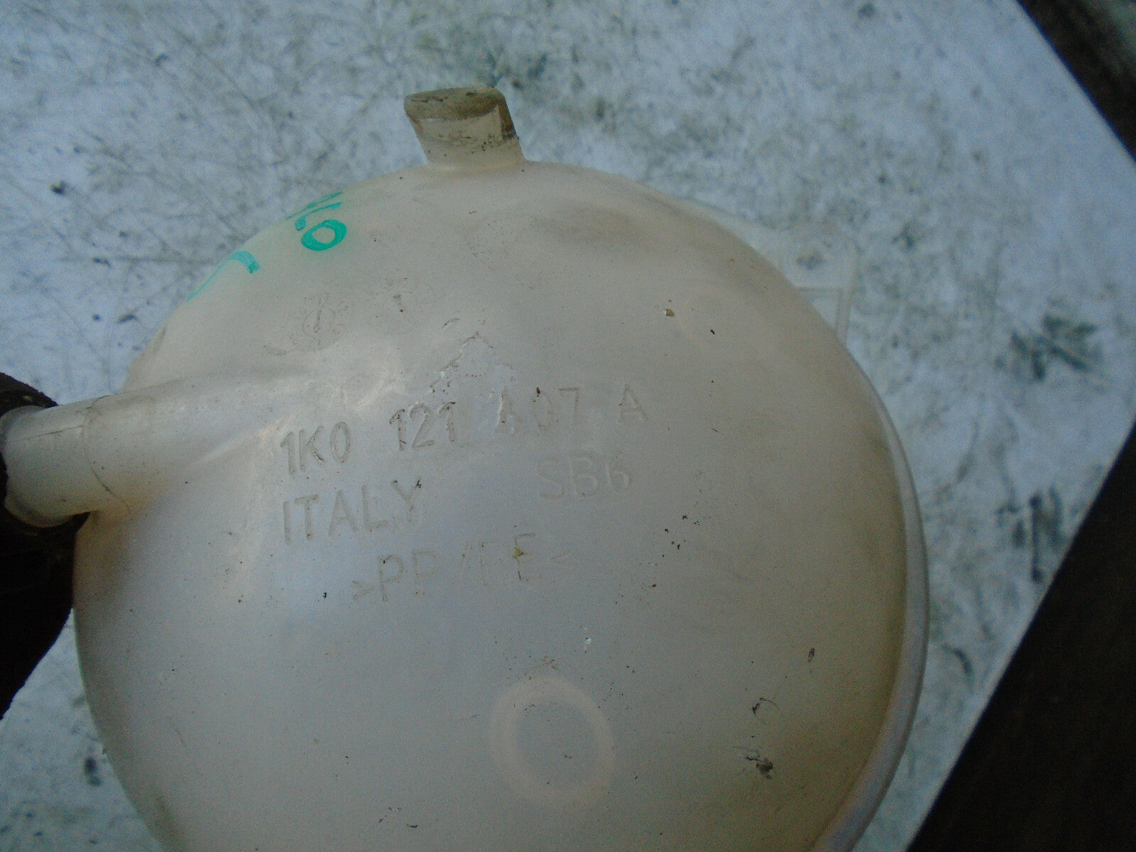 VW VOLKSWAGEN SCIROCCO 2015 COOLANT EXPANSION OVERFLOW TANK 1K012407A