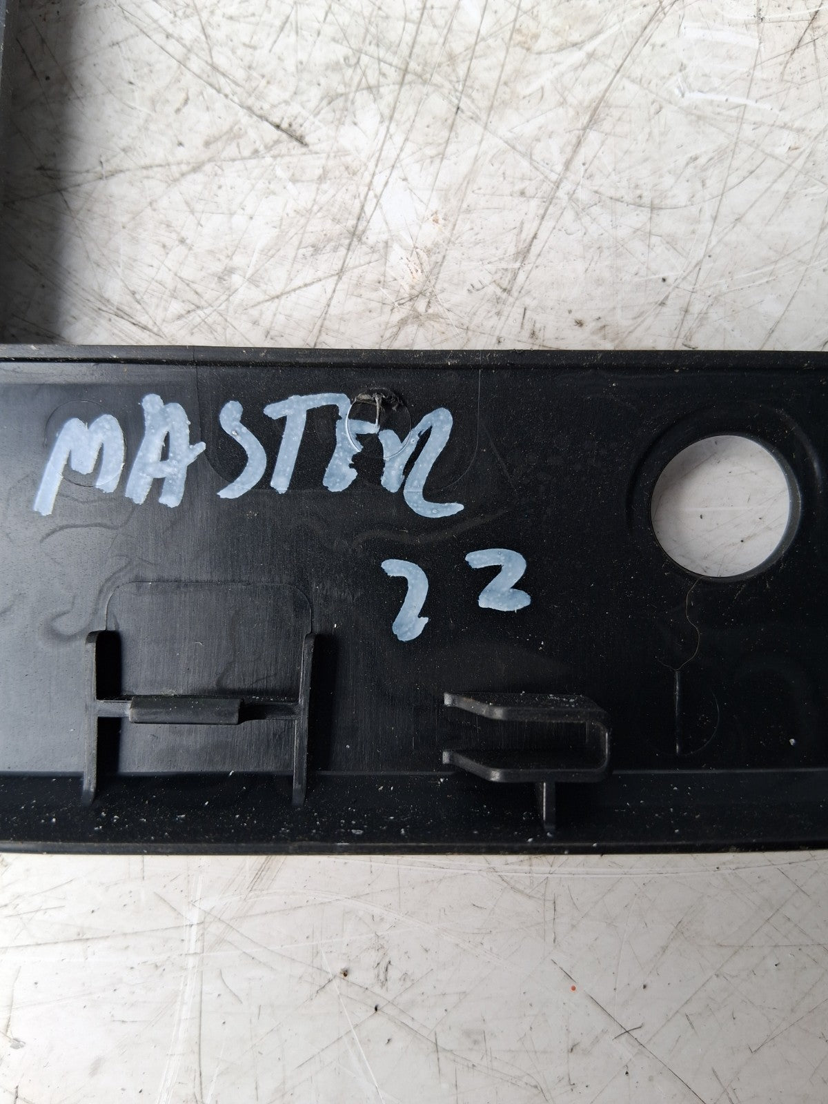 2023 RENAULT MASTER MK3 STEREO FACE PLATE SURROUND BLACK PLASTIC TRIM 682609421R