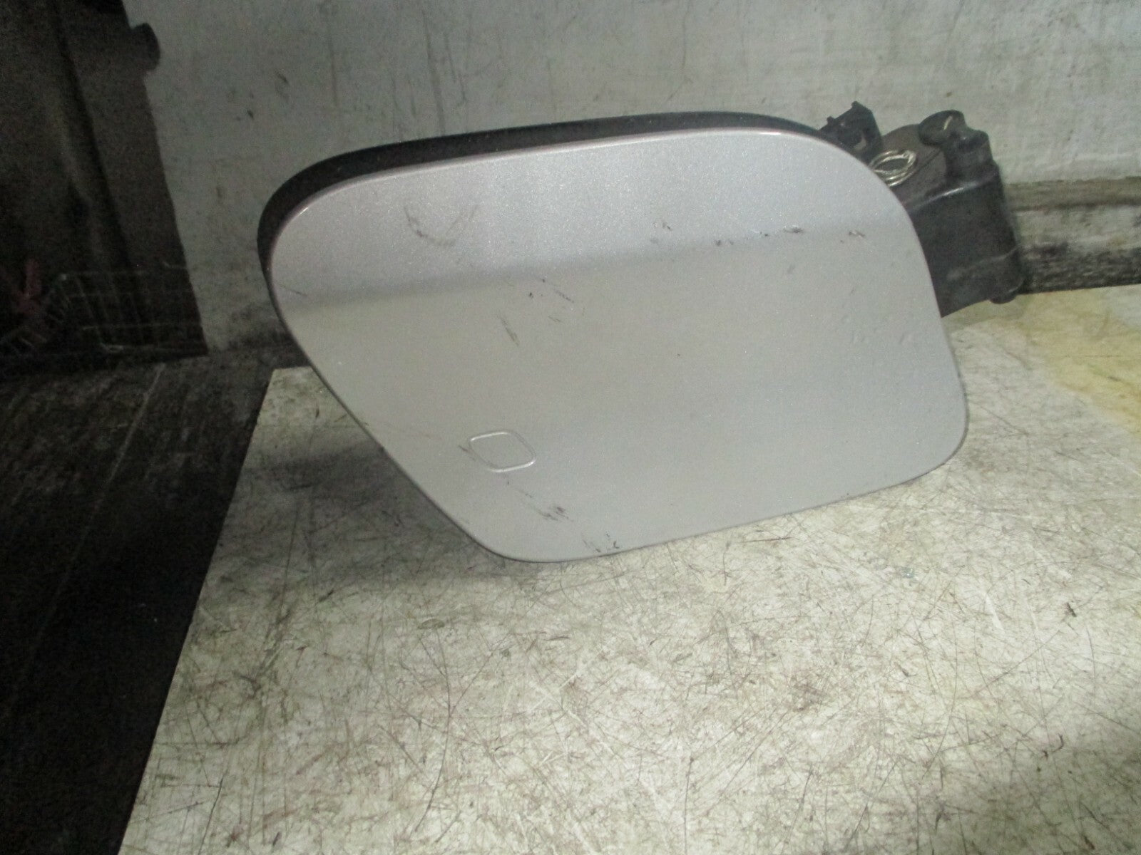 FIAT TIPO 2017 5 DOOR DIESEL FUEL FILLER FLAP CAP COVER SILVER