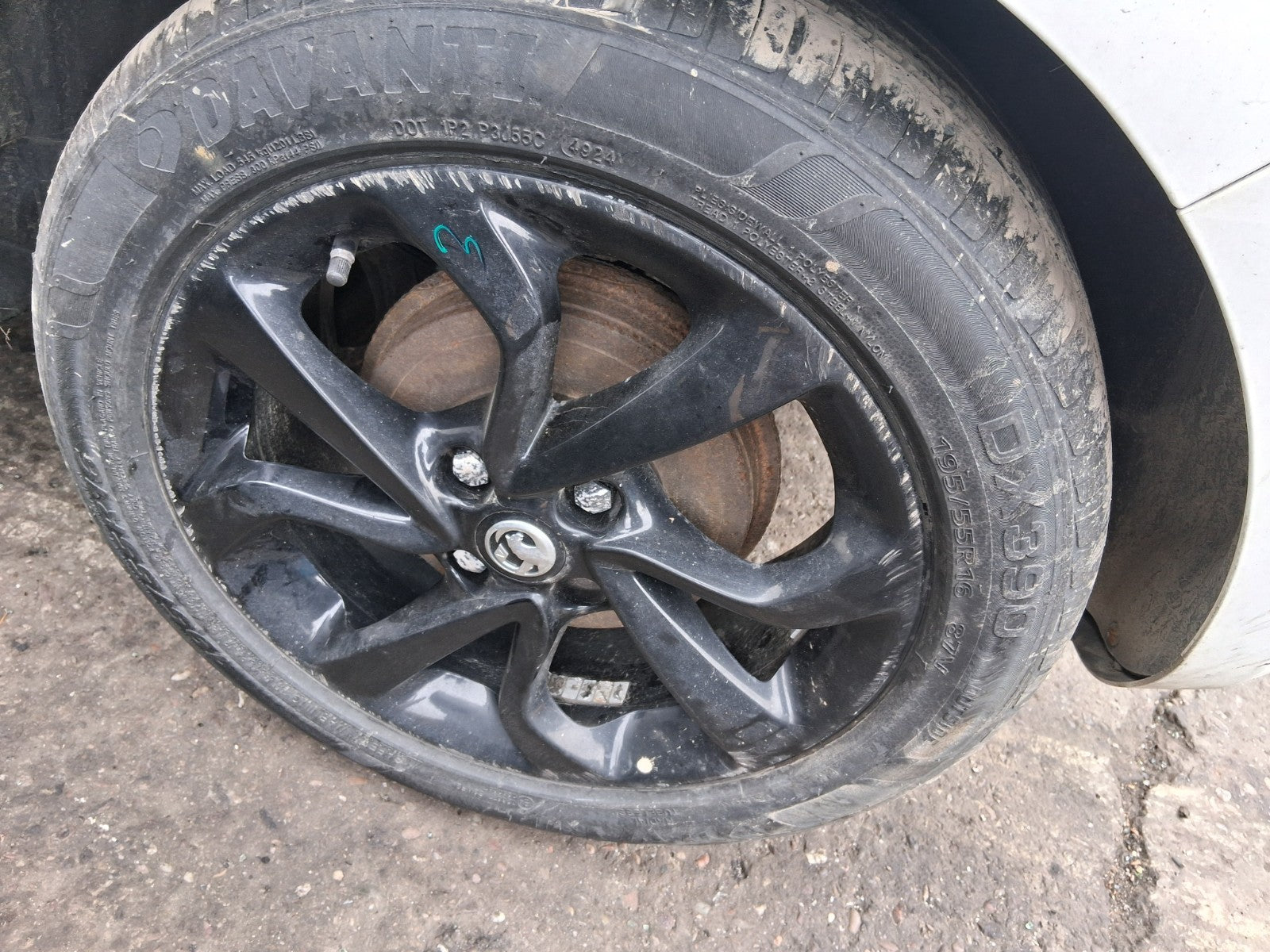 2019 VAUXHALL CORSA E 16 INCH ALLOY WHEEL WITH TYRE 195/55R16 REF 3