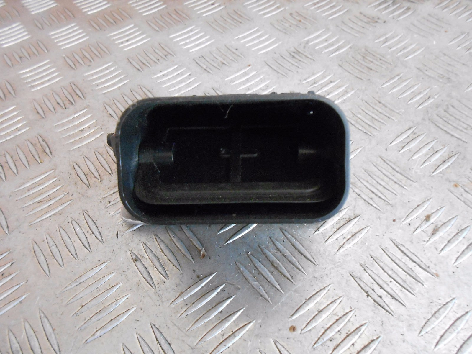 PEUGEOT 307 CC 307 2008 SILVER N/S PASSENGER SIDE DASH BOARD AIR VENT 9634499077