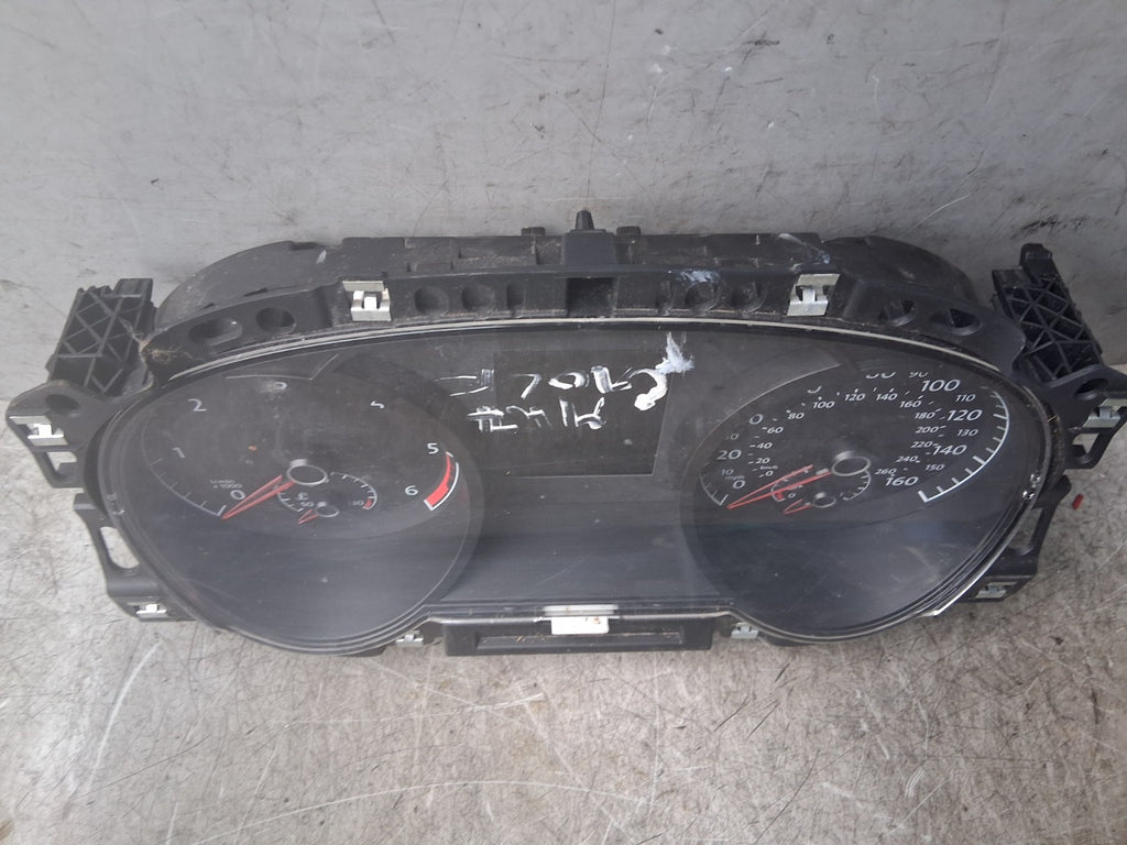 2013 VW VOLKSWAGEN GOLF MK7 1.6 TDI DIESEL INSTRUMENT CLUSTER 5G0920961A