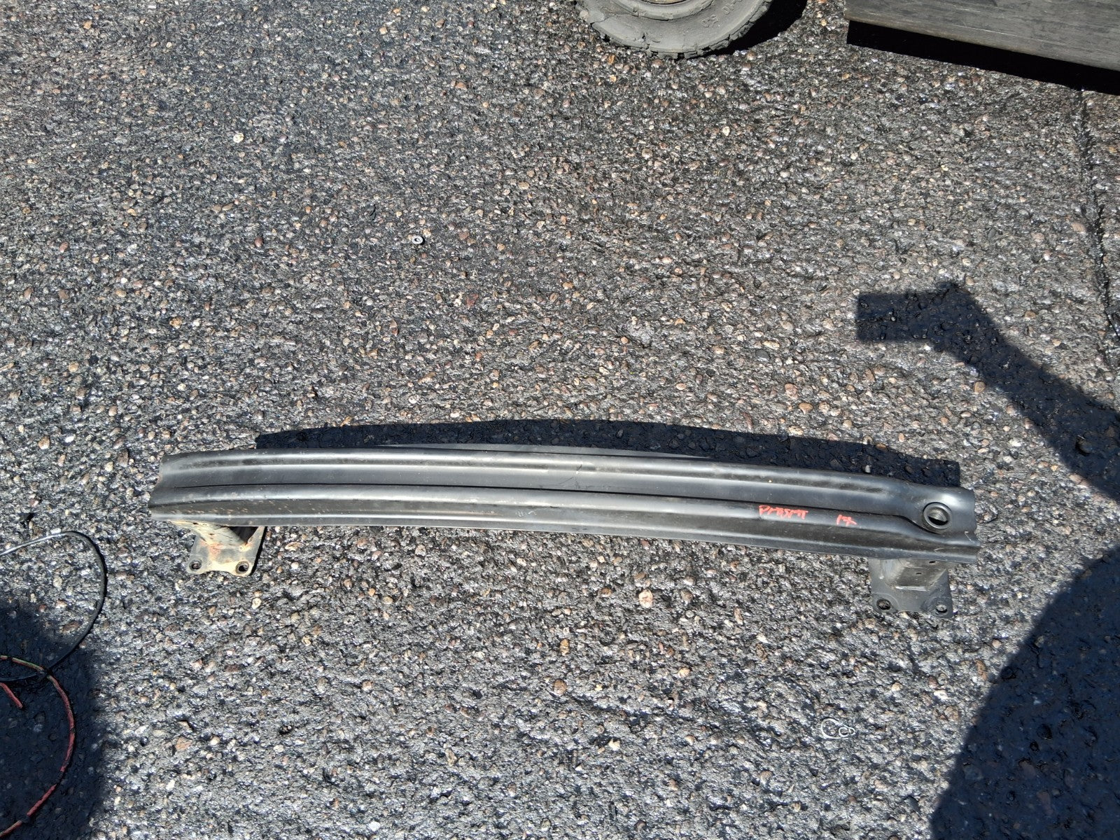 2017 VW VOLKSWAGEN PASSAT B8 ESTATE REAR CRASH BUMPER REINFORCEMENT BAR