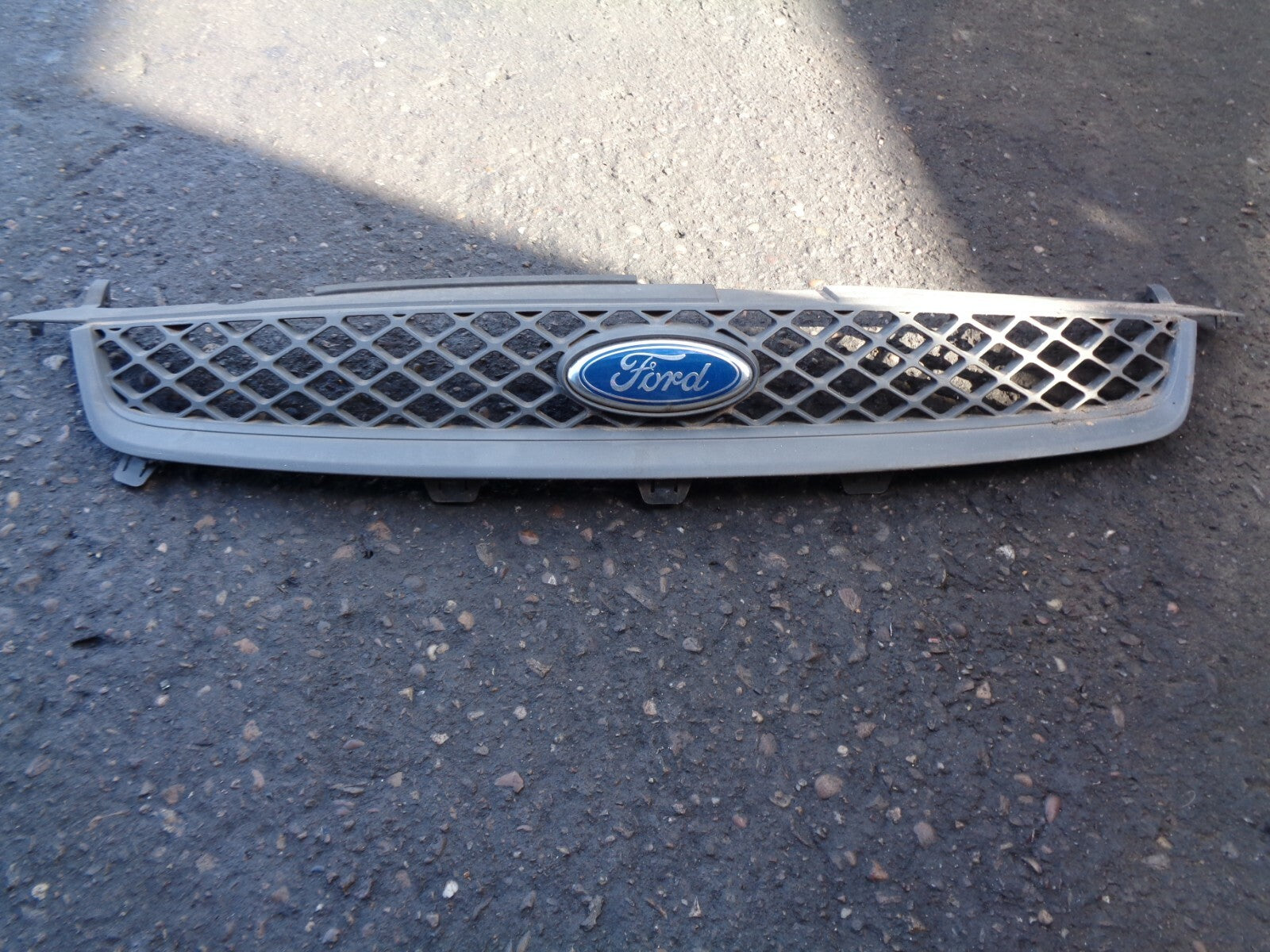 FORD FIESTA 2007 MK6 FRONT BUMPER BONNET TOP GRILLE RADIATOR