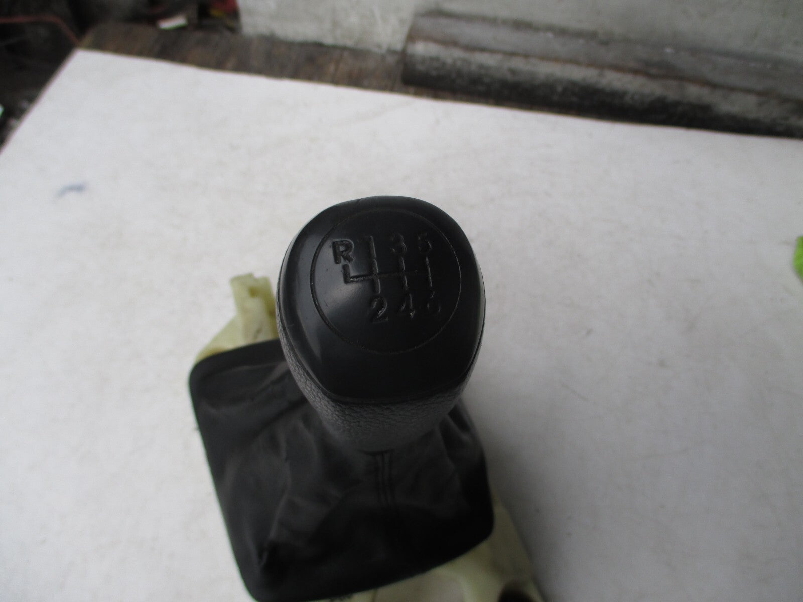 HYUNDAI I30 MK2 2014 6 SPEED GEAR STICK SELECTOR LEVER GAITER KNOB 43700A5920 BY
