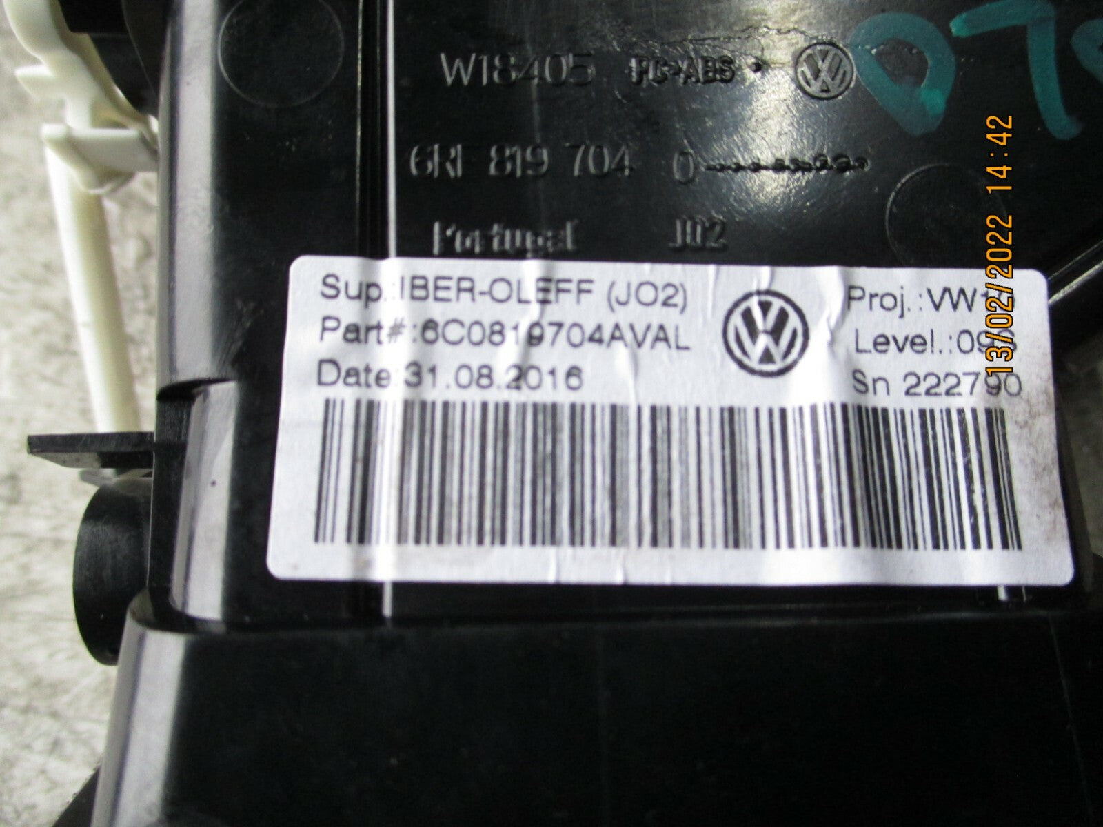 VOLKSWAGEN POLO 2017 MK6 AW OSF FRONT DRIVER SIDE AIR VENT 6C0819704