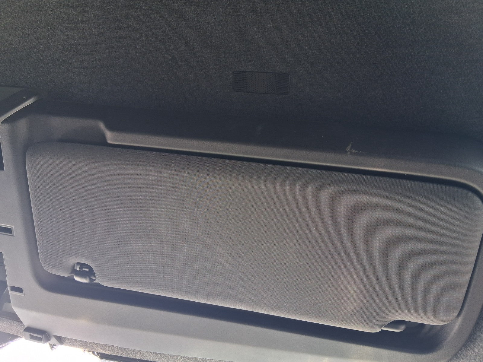 2025 RENAULT MASTER MK4 NSF PASSENGER SIDE FRONT SUN VISOR SHADE