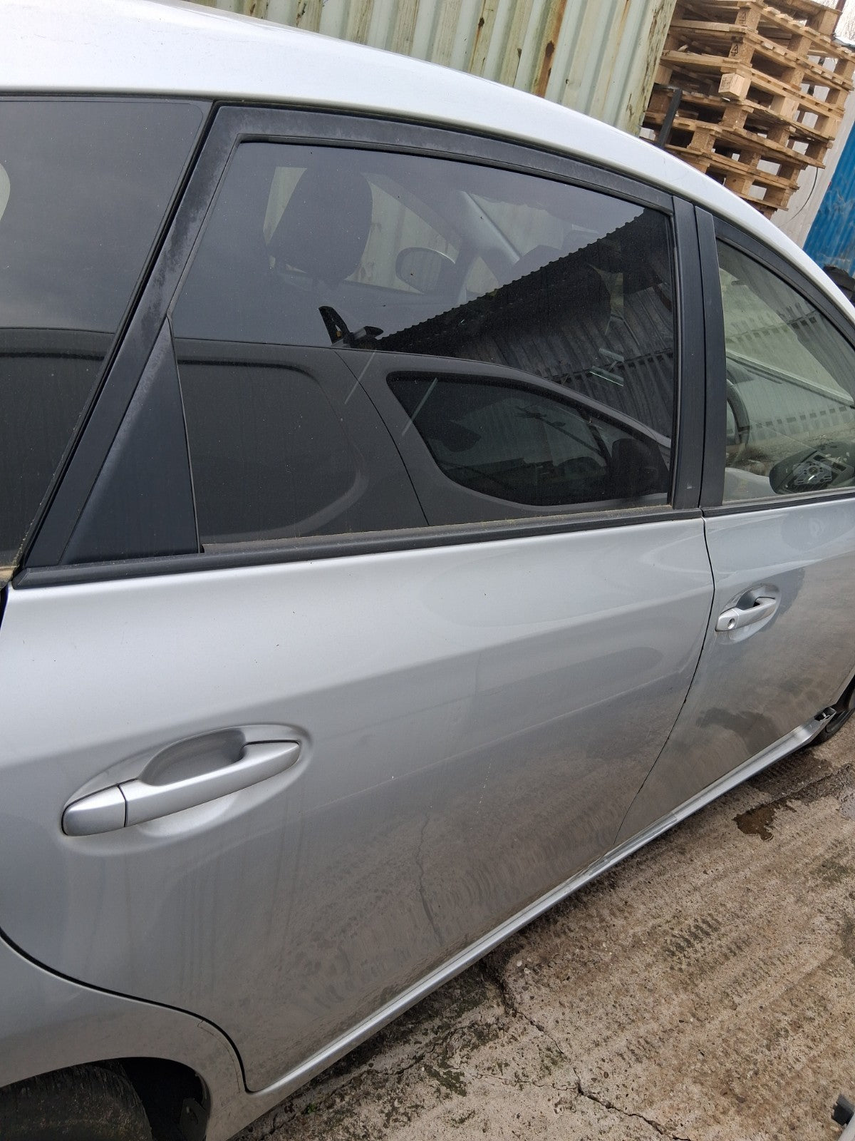 2018 TOYOTA PRIUS V PLUS XW40 OSR DRIVER SIDE REAR RIGHT BARE DOOR SILVER
