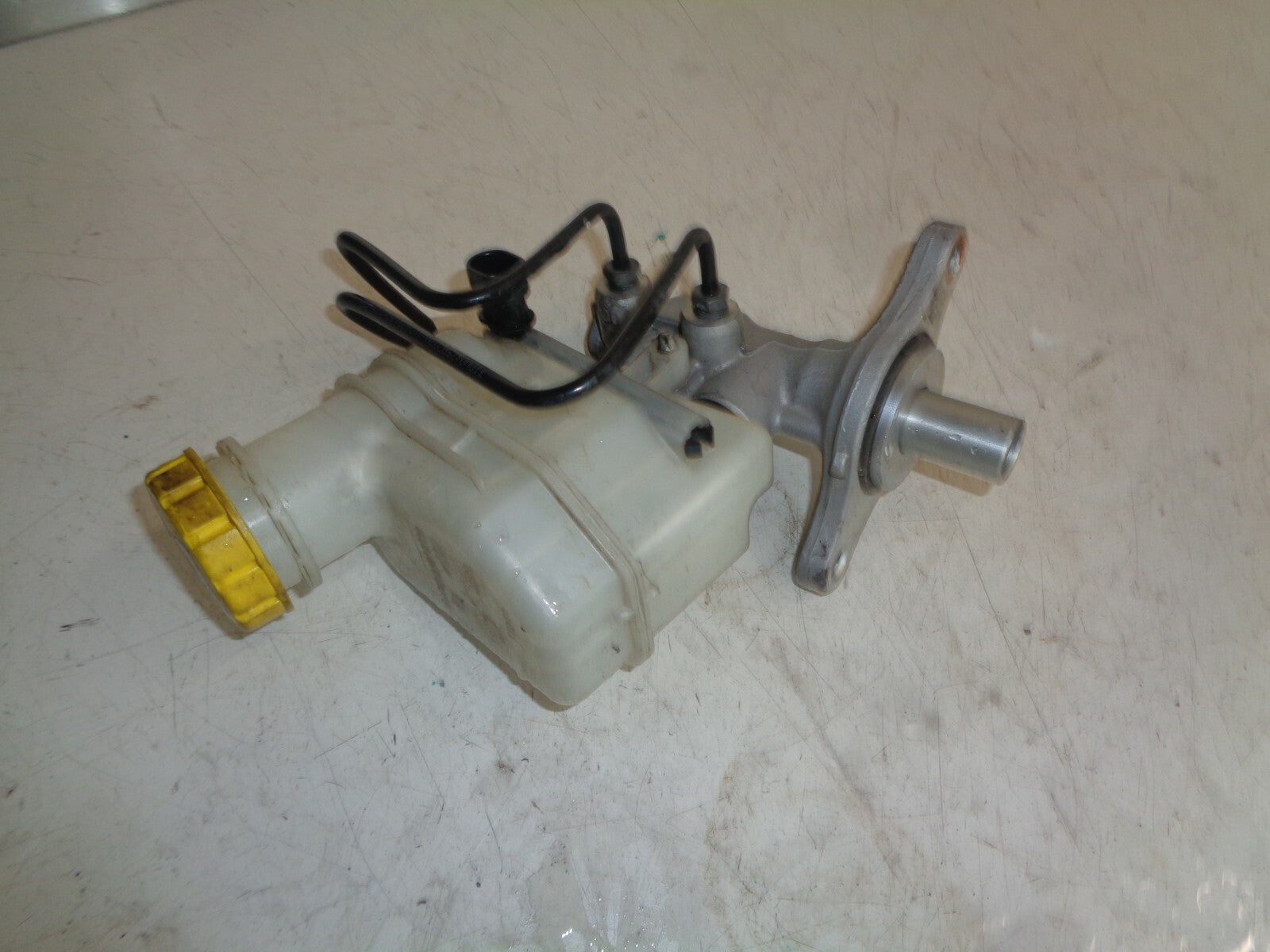 FORD KA MK2 2012 1.2 PETROL BRAKE MASTER CYLINDER