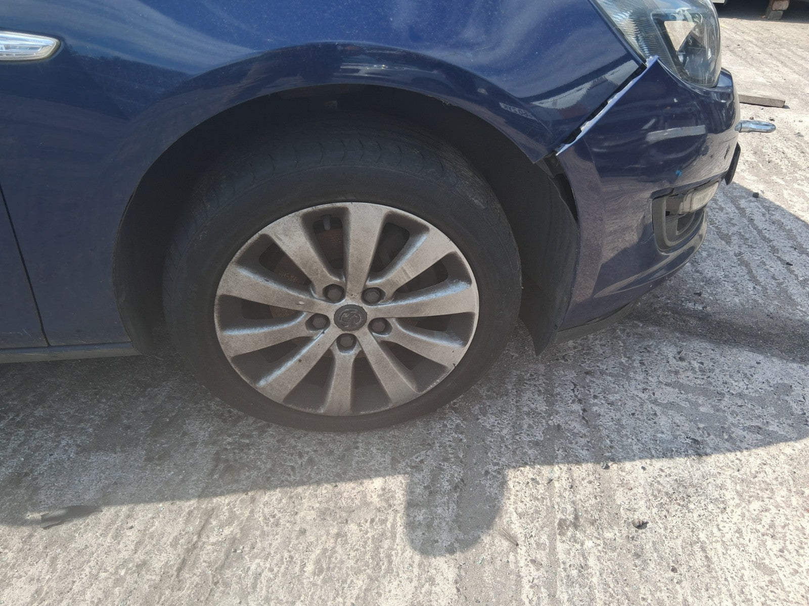 2013 VAUXHALL ASTRA J ESTATE 17 INCH ALLOY WHEEL WITH TYRE 225/50R17
