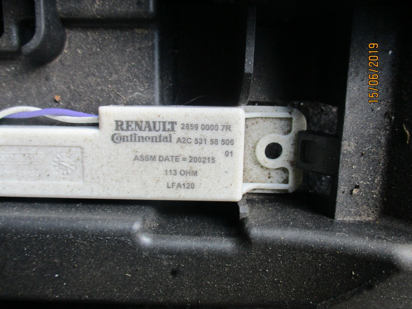 RENAULT MEGANE MK3 KEYLESS ENTRY SENSOR & BRACKET MOULDING 285900007R