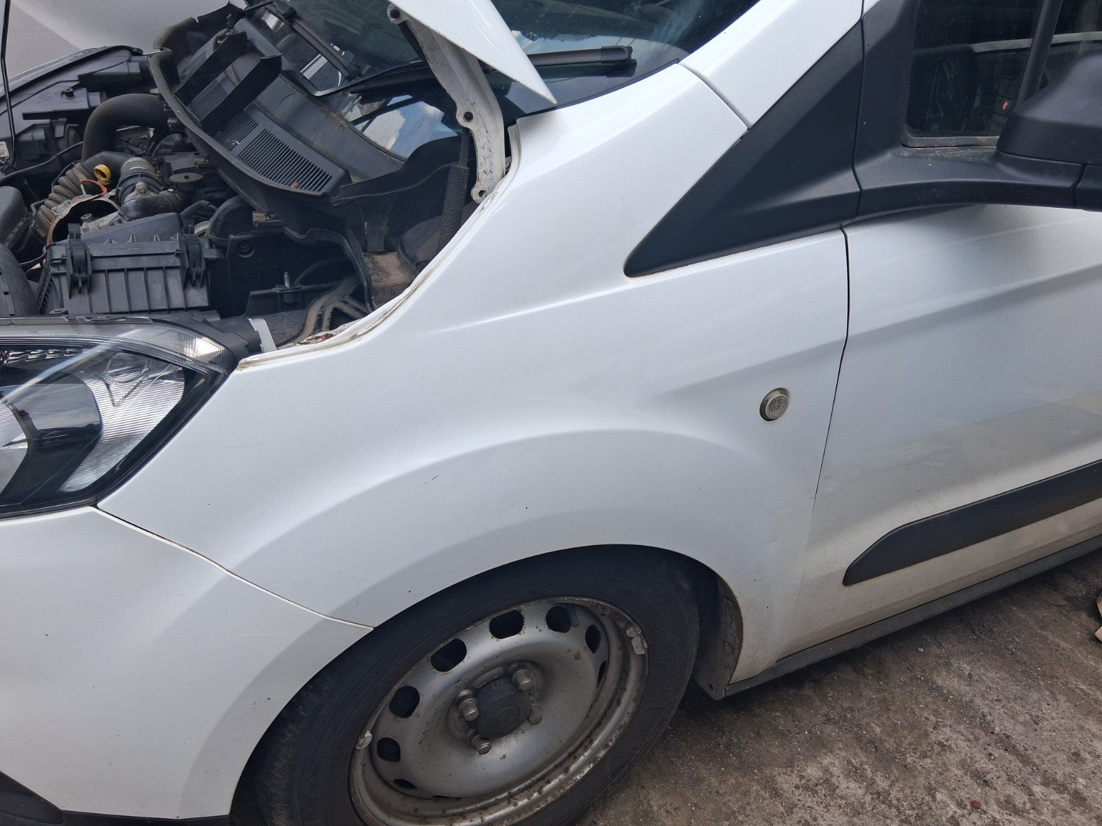 FORD TRANSIT COURIER MK1 2022 NSF PASSENGER SIDE FRONT WING PANEL WHITE