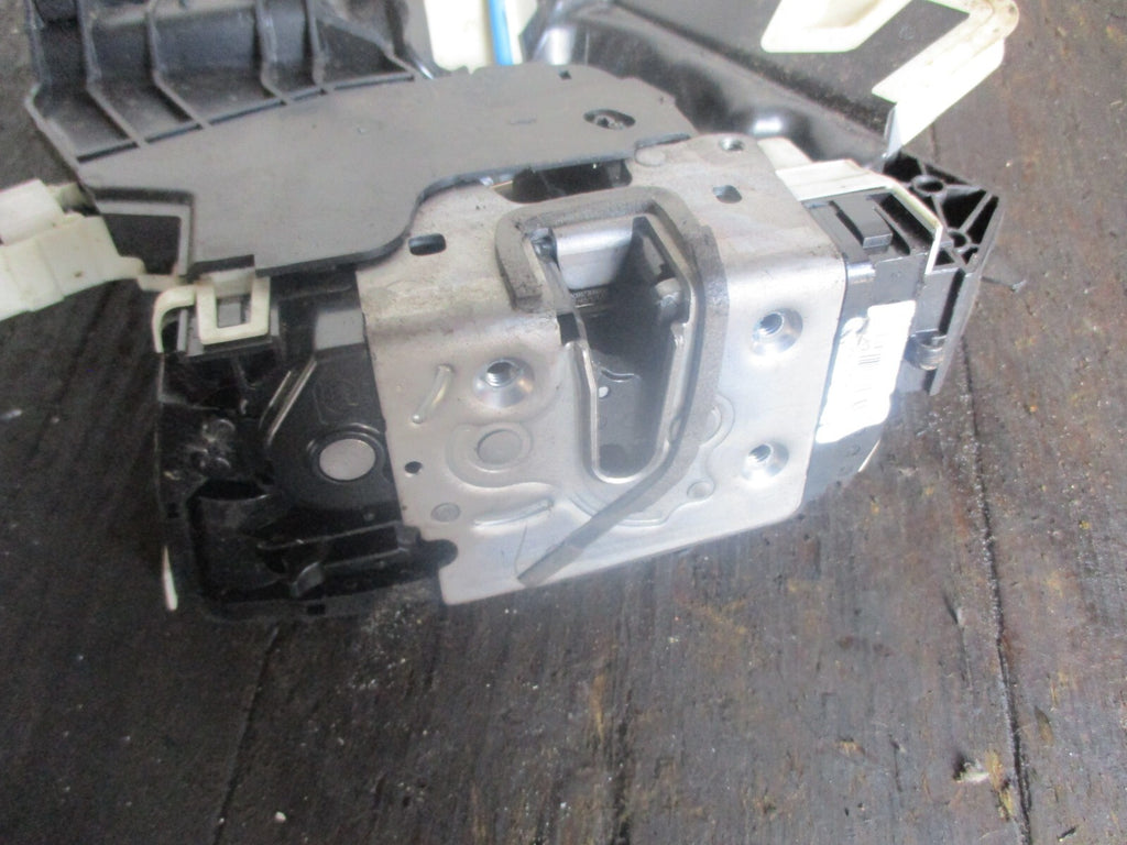 MERCEDES BENZ CLA C117 OSR DRIVER SIDE REAR LOCK MECHANISM A0997306000