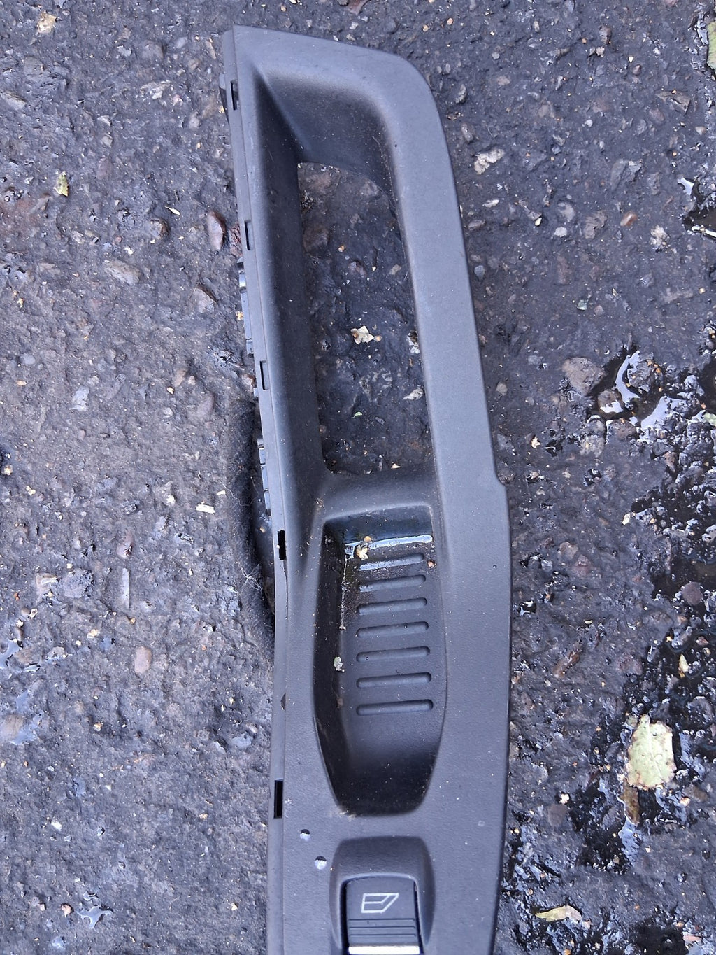 2014 FORD FIESTA MK7 NSF PASSENGER SIDE FRONT WINDOW CONTROL SWITCH C1BBA240A41