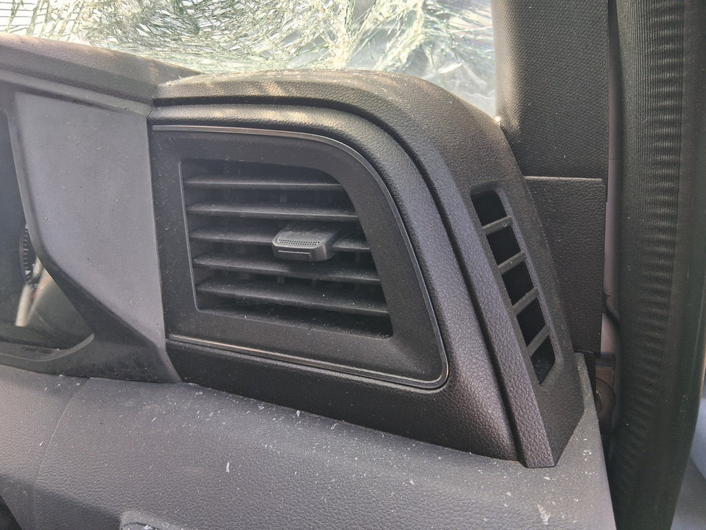 2025 RENAULT MASTER MK4 OSF DRIVER SIDE FRONT INTERIOR AIR VENT