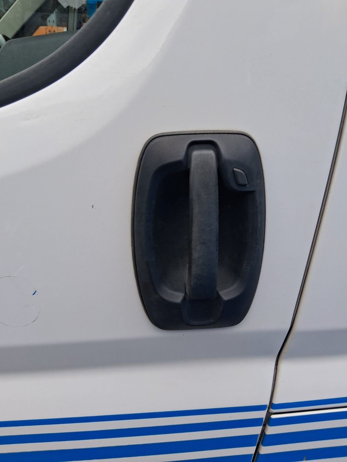 2023 FIAT DUCATO MK3 NSF PASSENGER SIDE FRONT DOOR HANDLE