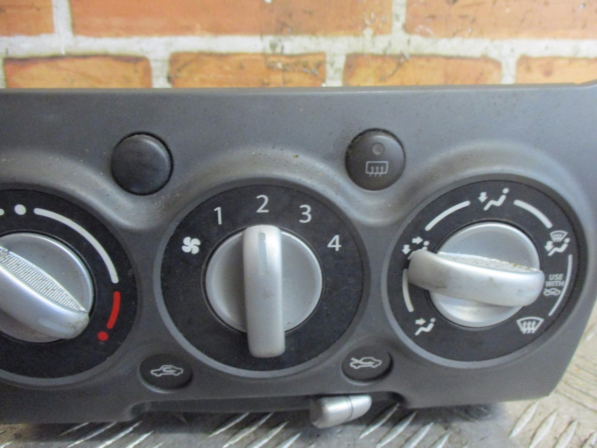 SUZUKI ALTO 2014 MK7 HA25 HEATER CONTROL SWITCH BUTTON PANEL GREY TRIM SURROUND