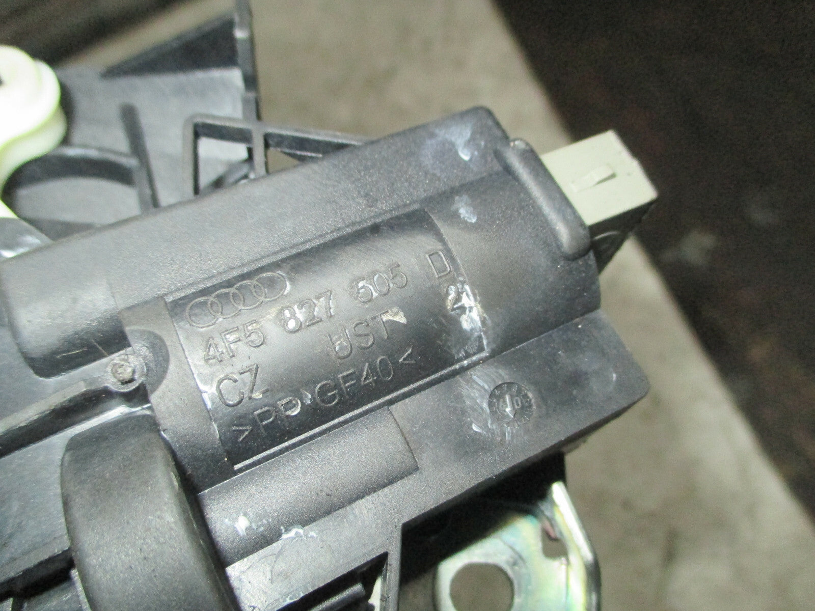VW VOLKSWAGEN PASSAT 2007 SALOON REAR BOOTLID TAILGATE LOCK MECHANISM