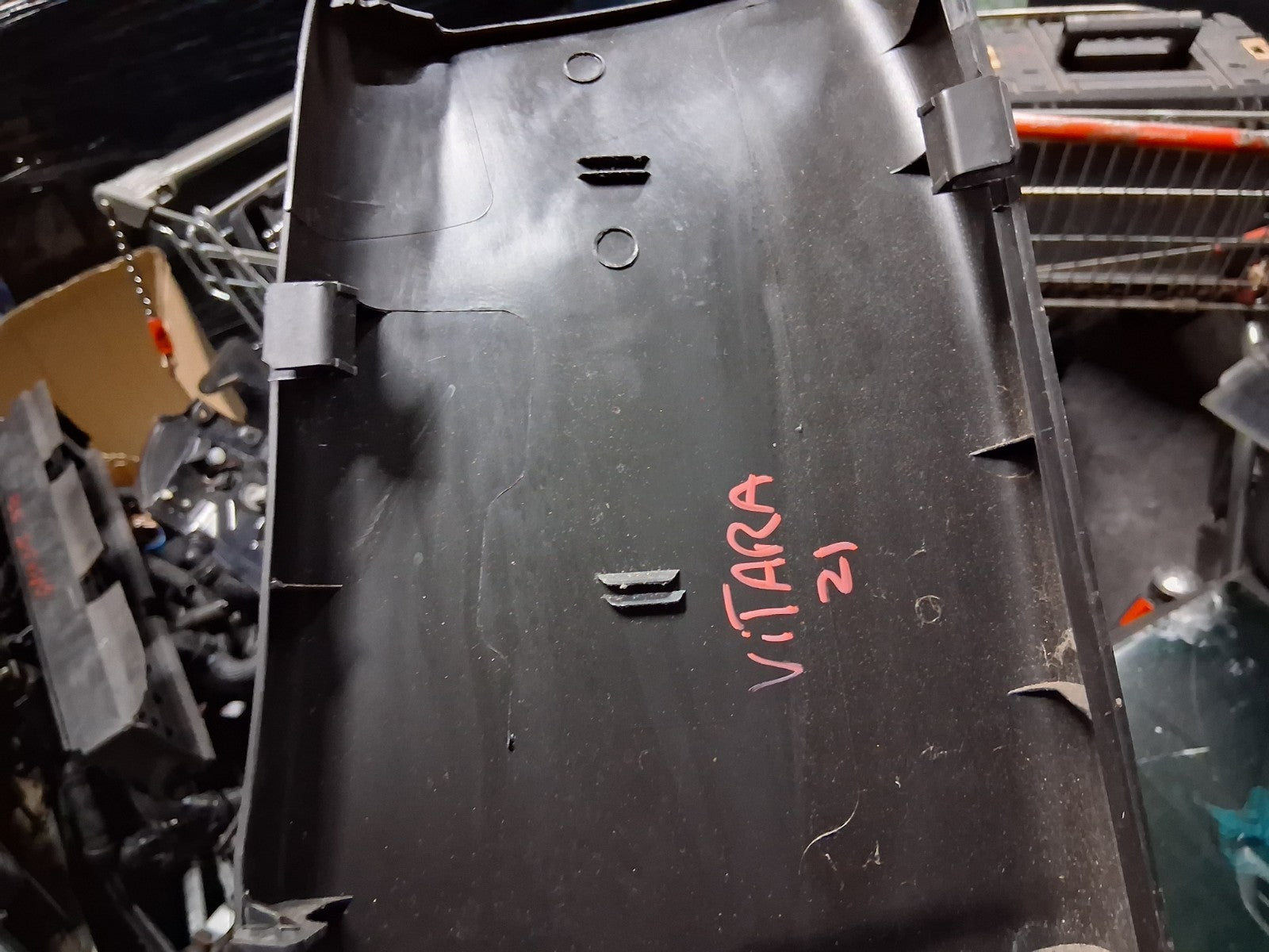 2022 SUZUKI VITARA MK4 NS PASSENGER SIDE LEFT LOWER PILLAR B TRIM 7624154P0
