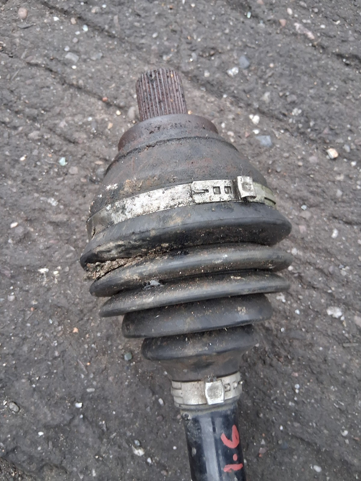 VW VOLKSWAGEN CADDY 2014 1.6 DIESEL TDI NS PASSENGER SIDE DRIVESHAFT 2K3407271B