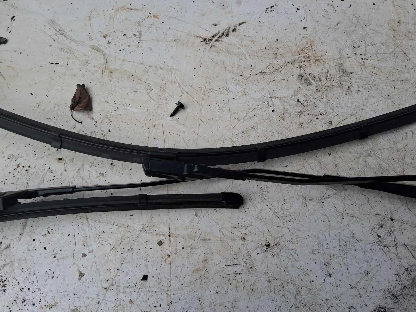 2018 FORD MONDEO MK5 FRONT WINDSCREEN BOTH WIPER ARMS