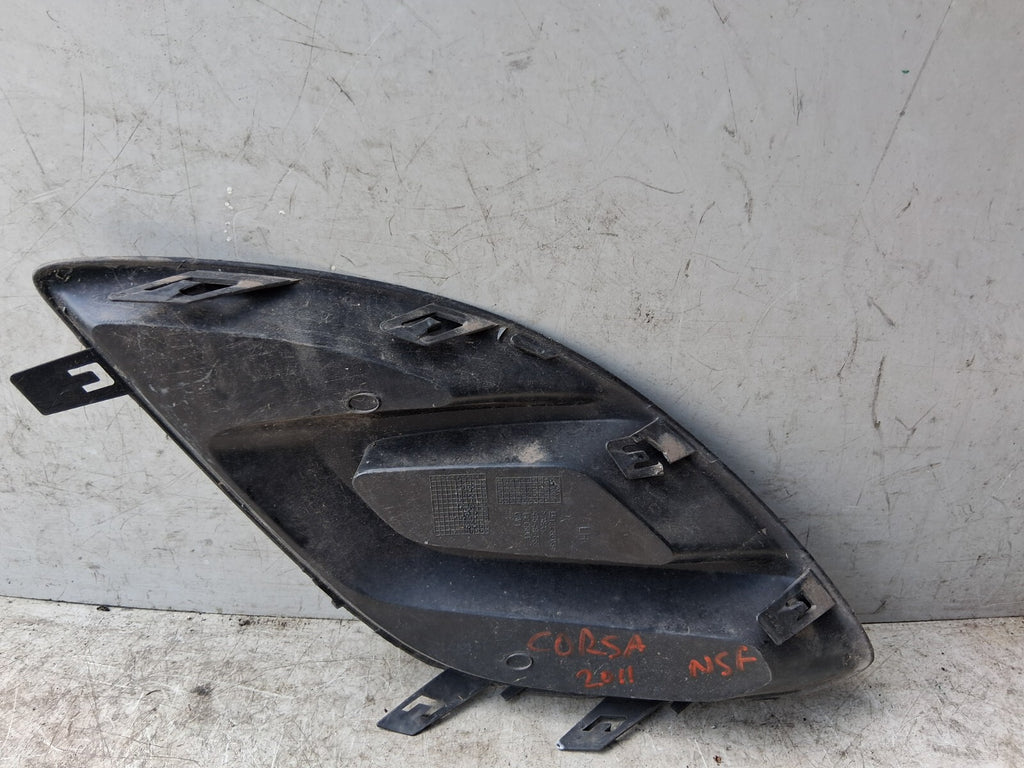 VAUXHALL CORSA D 2011 NSF PASSENGER SIDE FRONT LEFT FOG GRILLE 475498858