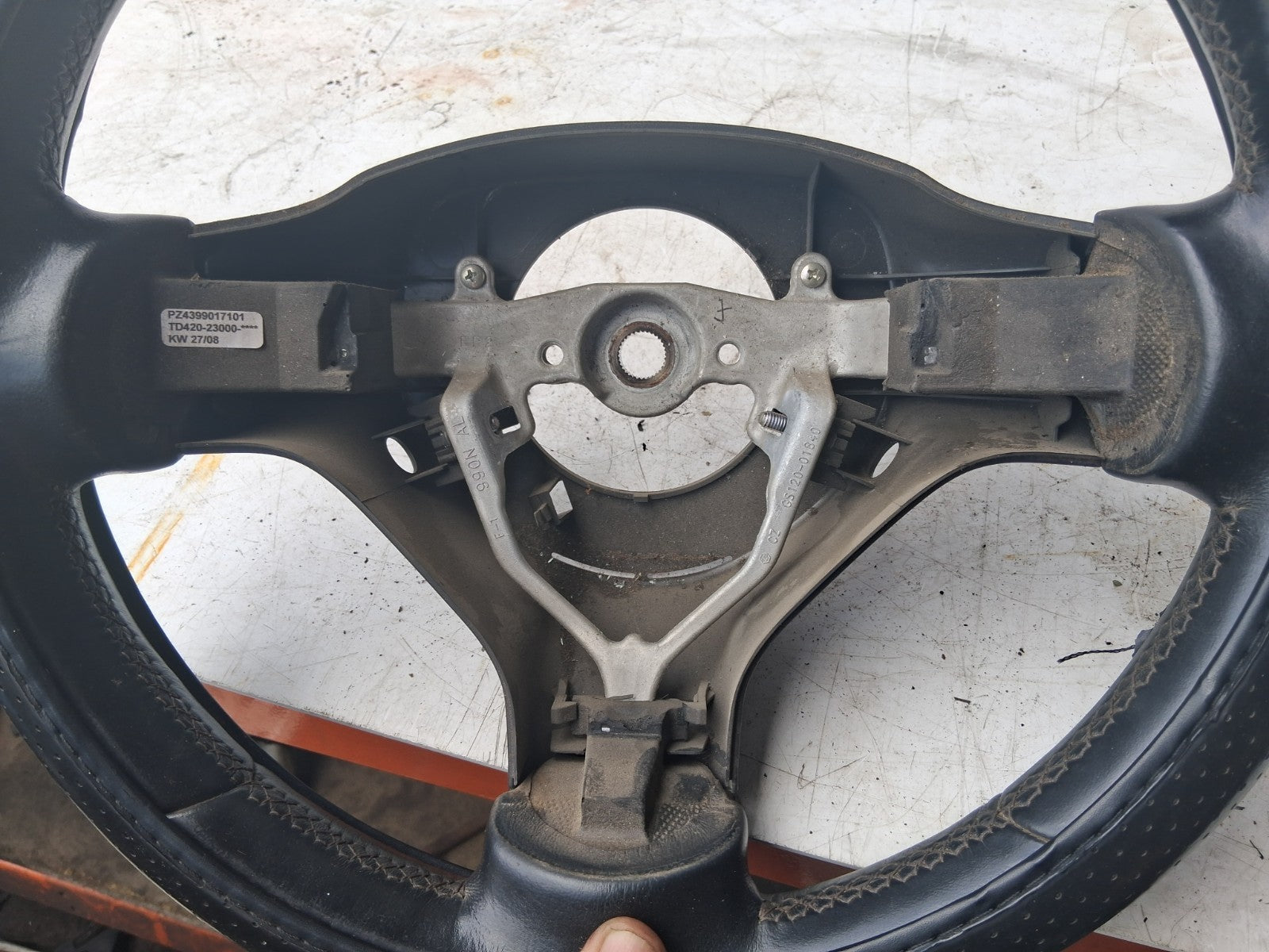 2008 TOYOTA AYGO MK1 3 SPOKE DRIVER FRONT STEERING WHEEL