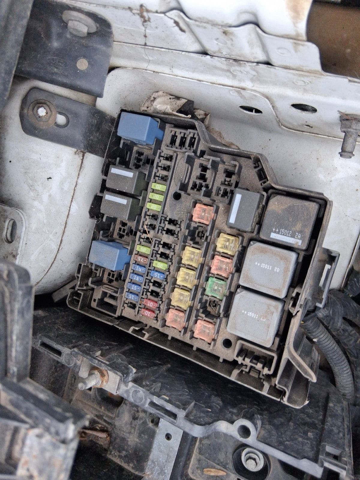 2015 FORD TRANSIT COURIER MK1 FUSE BOX RELAY