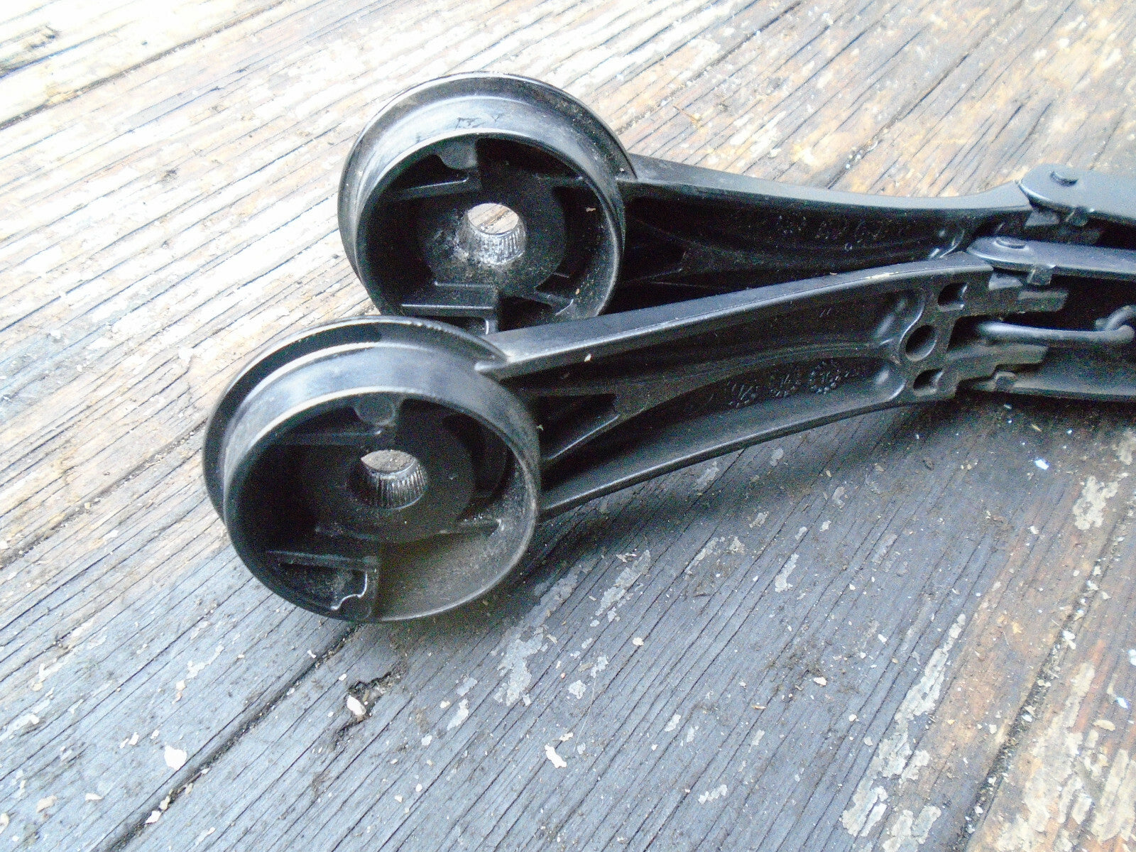 FORD FOCUS MK3 2017 FRONT WINDSCREEN BOTH SIDES WIPERS BM5117526AC BM5117526BC