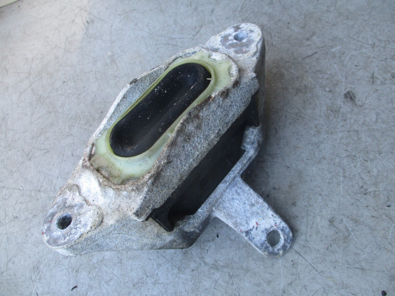 2016 VAUXHALL ZAFIRA C 1.4 PETROL OS DRIVER SIDE ENGINE MOUNT 13248549