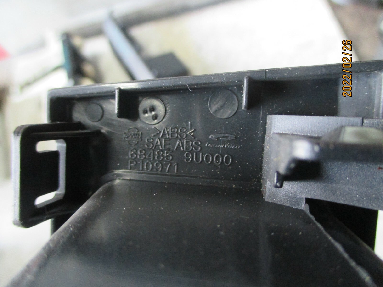 NISSAN NOTE 2008 MK1 OSF FRONT DRIVER SIDE DOOR CONTROL SWITCH SURROUND TRIM
