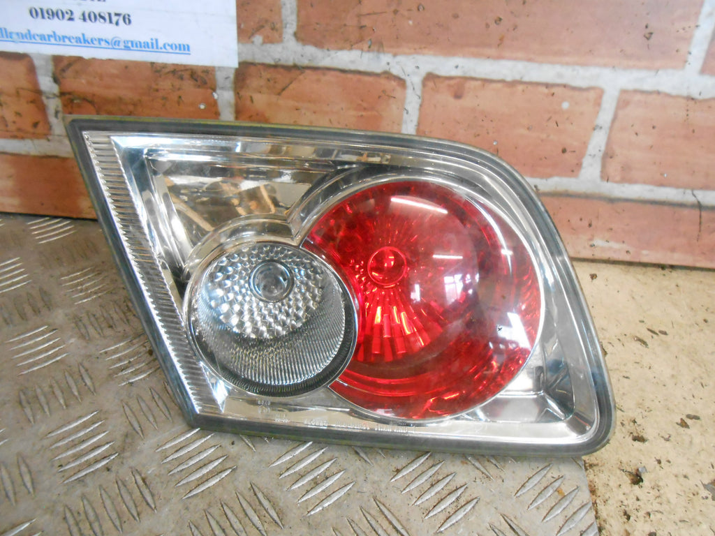 MAZDA 6 GG 2002 NSR PASSENGER SIDE REAR INNER BRAKE TAIL LIGHT CLUSTER UNIT
