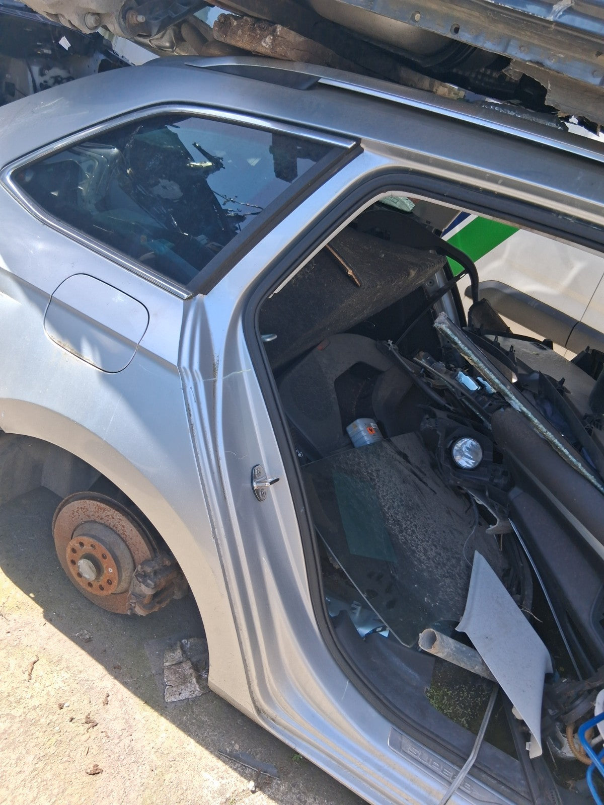 2020 SKODA SUPERB ESTATE MK3 3V OSR DRIVER SIDE REAR QUARTER PANEL CUT