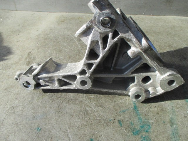 2023 MERCEDES CLA C118 1.3 PETROL NSF PASSENGER SIDE ENGINE MOUNT A2822233000