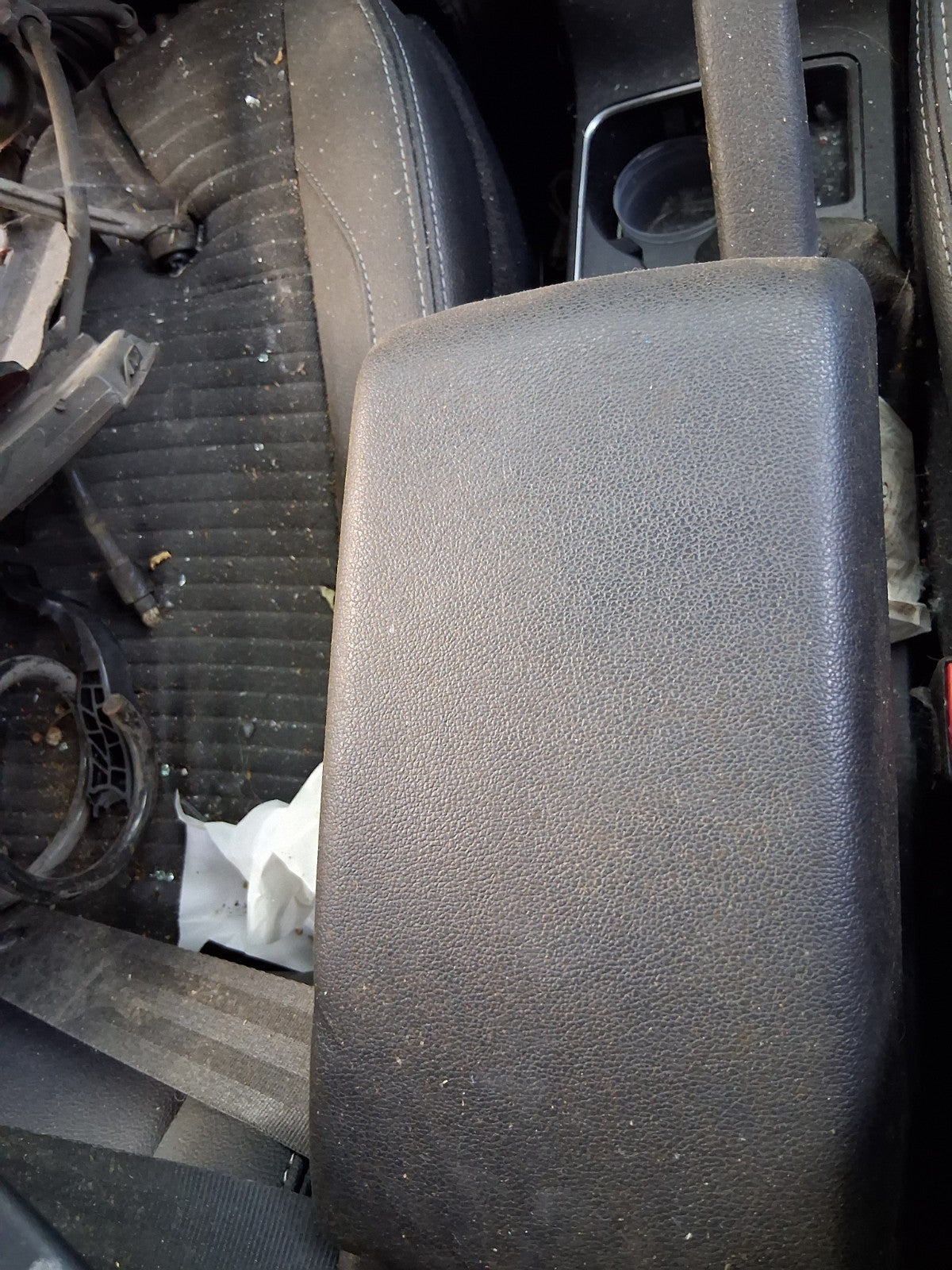 2021 FORD ECOSPORT MK2 CENTRE CONSOLE LEATHER ARM LEATHER