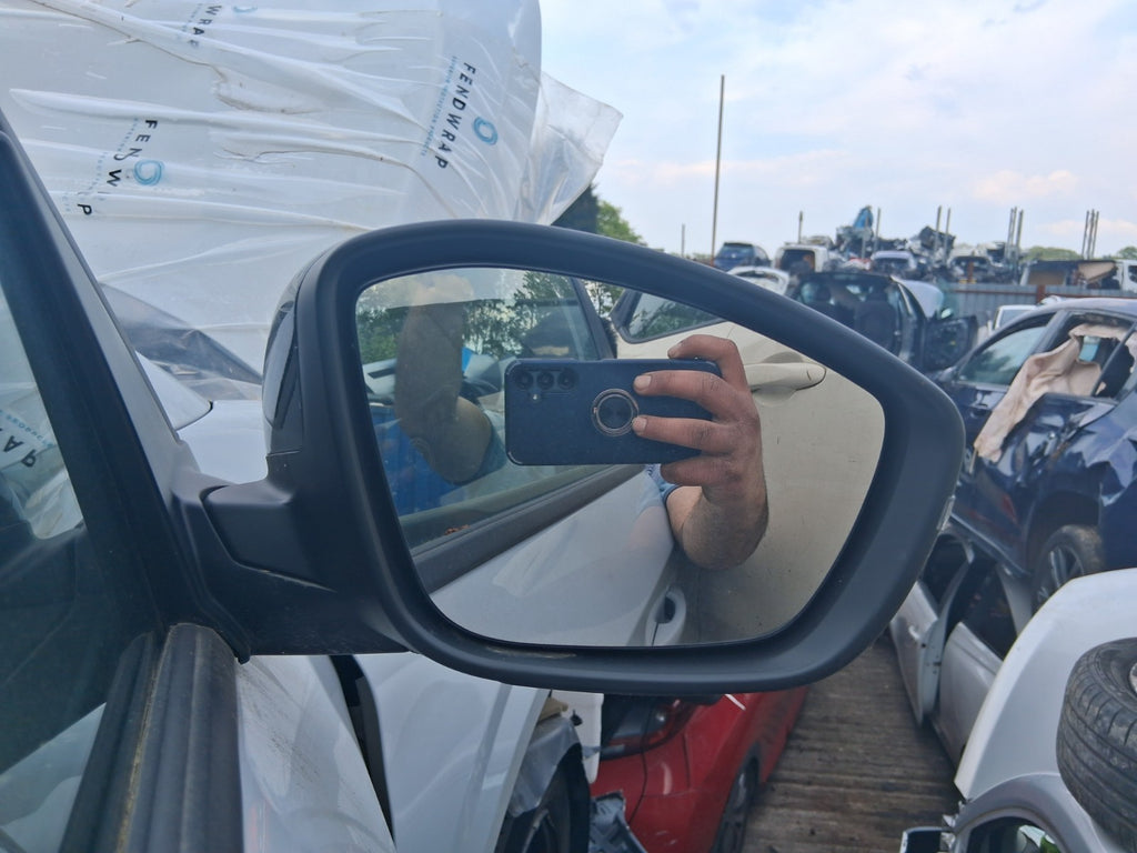PEUGEOT 208 MK2 2025 OSF DRIVER SIDE FRONT MANUALFOLD WING MIRROR
