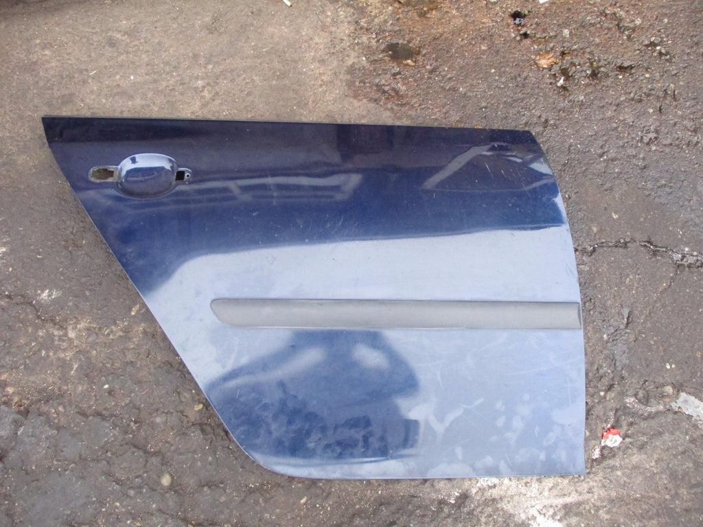 VOLKSWAGEN VW GOLF MK5 2006 OSR DRIVER SIDE REAR EXTERNAL DOOR SKIN BLUE