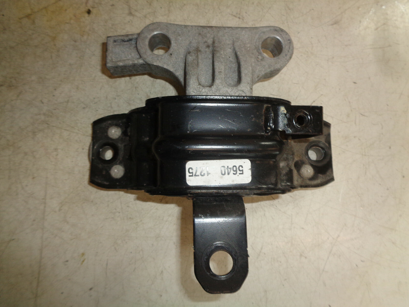 VAUXHALL VIVA 2017 1.0 PETROL MANUAL NS PASSENGER SIDE ENGINE MOUNT