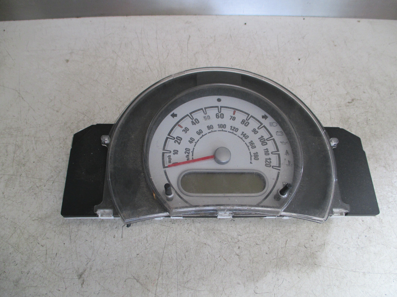 VAUXHALL AGILA  MK2 2010 1.2 PETROL SPEEDOMETER INSTRUMENT CLUSTER 3410052K1