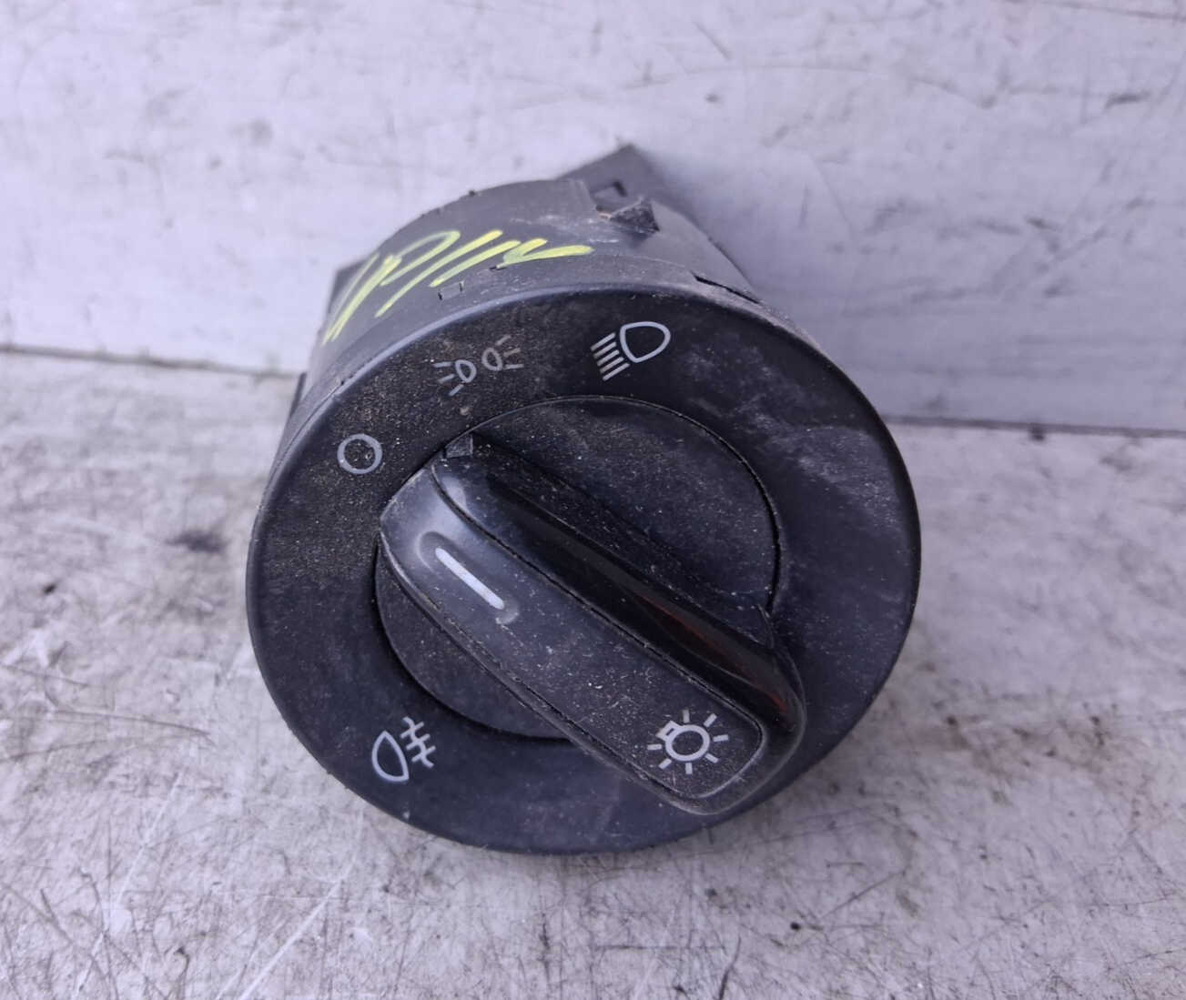 2014 VW VOLKSWAGEN UP HEADLIGHT CONTROL ADJUSTER SWITCH 6R0941531B