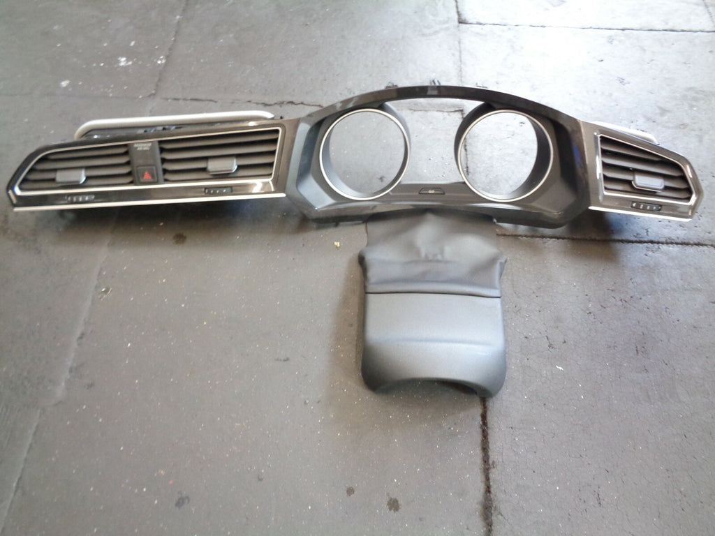 VW VOLKSWAGEN TIGUAN MK2 2017 DASHBOARD AIR VENTS & SPEEDO TRIM  5NC8197289B9