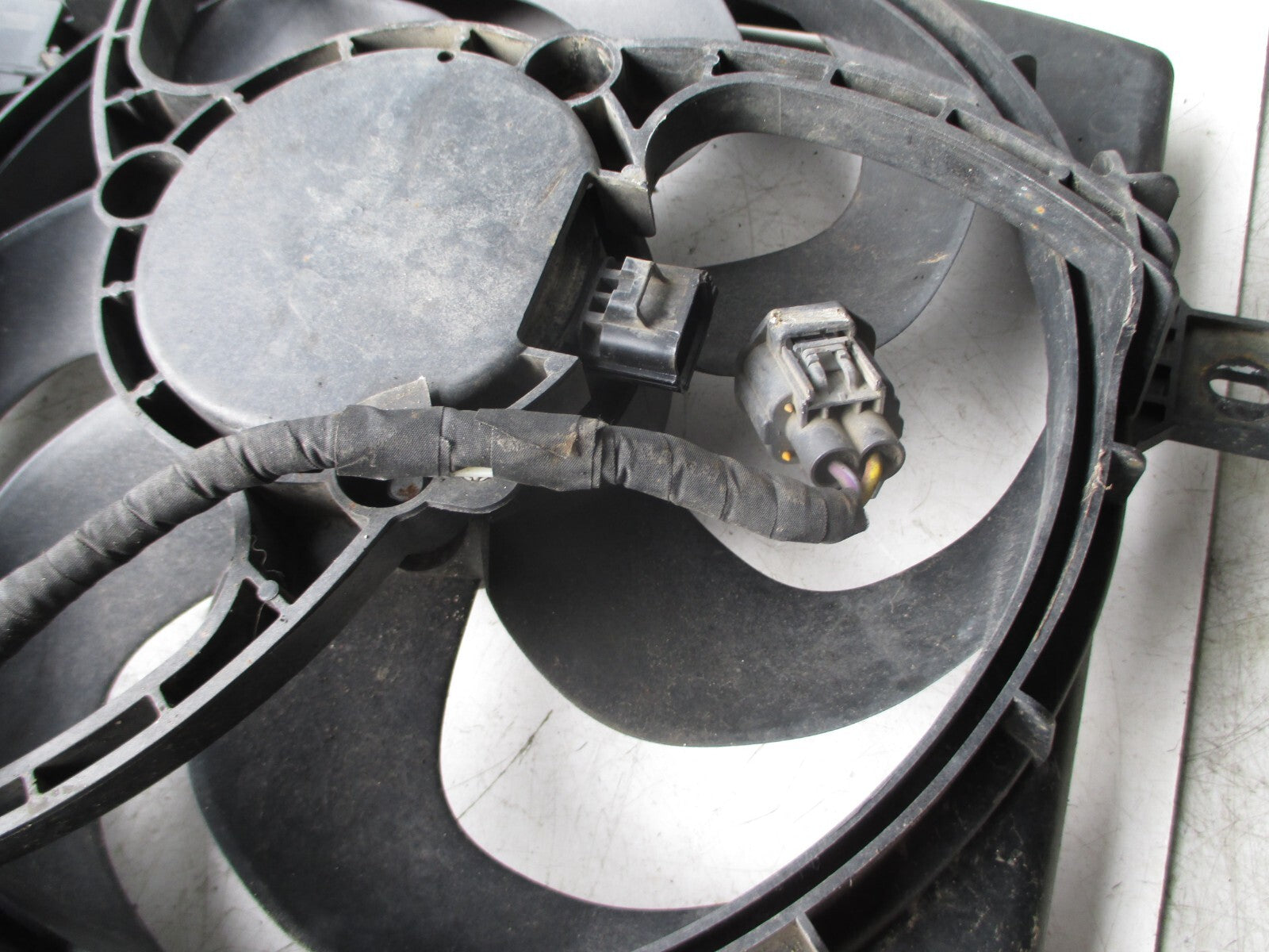FORD MONDEO MK5 2016 2.0 DIESEL FRONT TWIN RAD RADIATOR FAN MOTOR DG93-8C607-GB